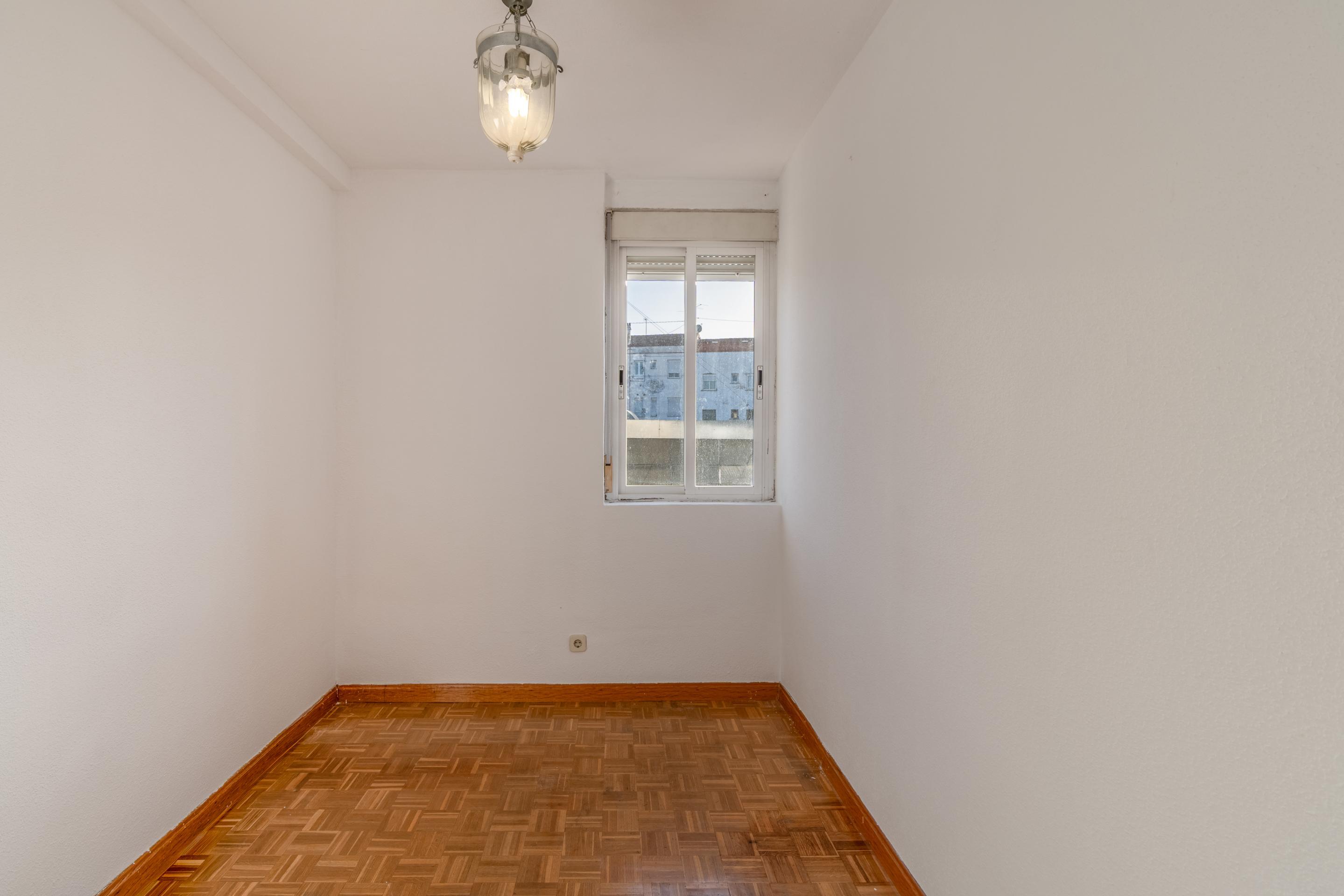 PISO EN VENTA EN CARABANCHEL