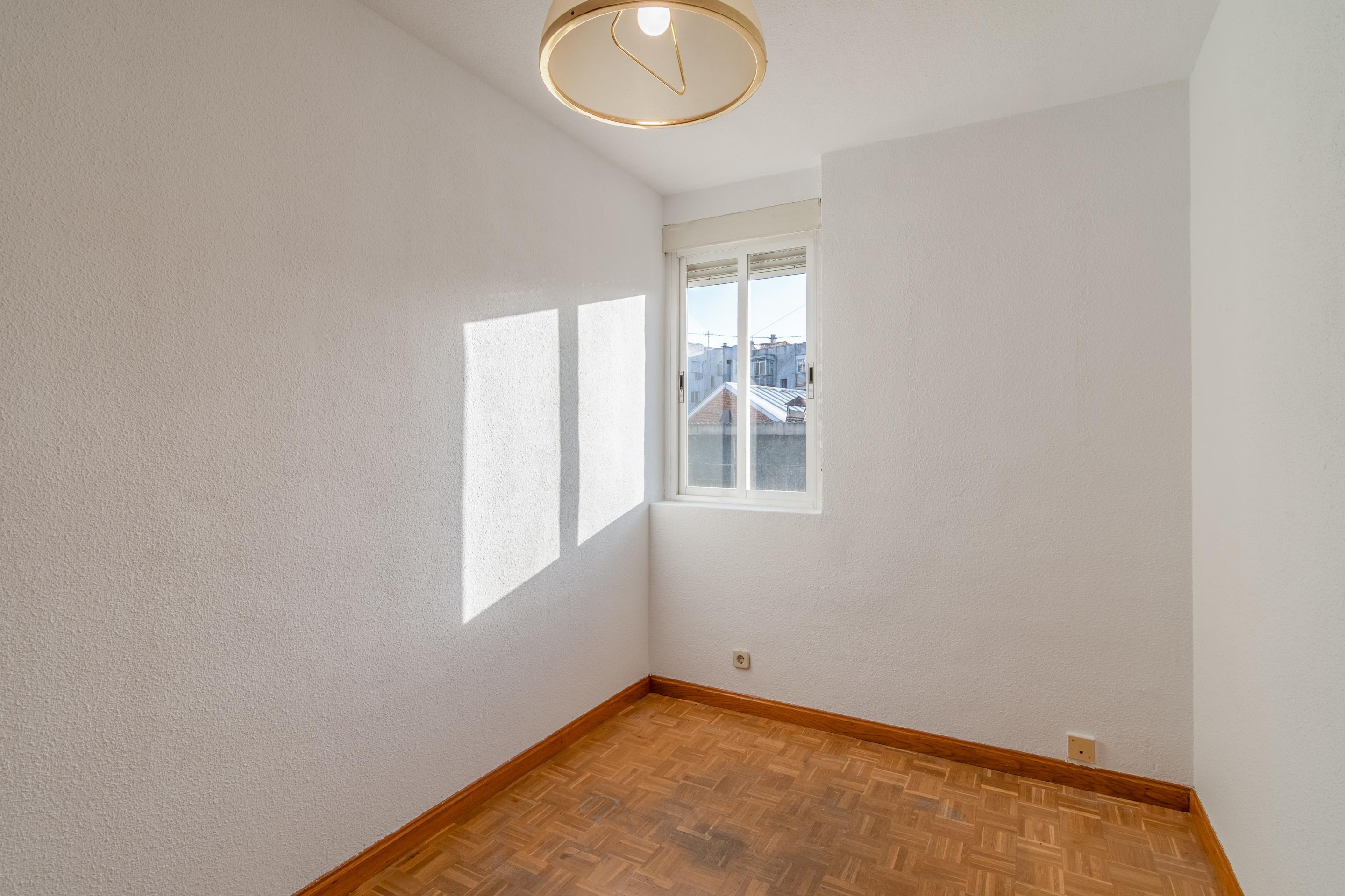 PISO EN VENTA EN CARABANCHEL