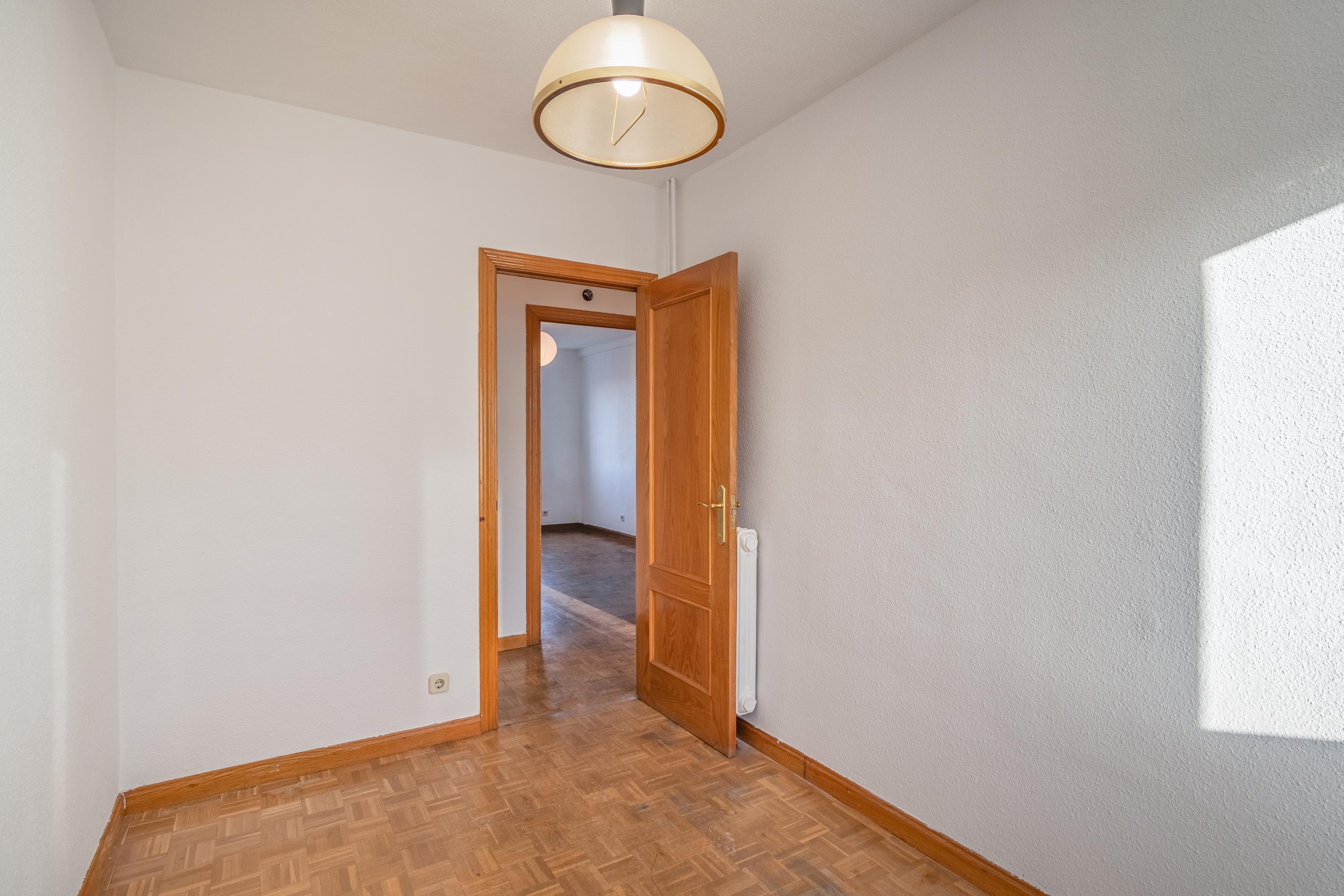 PISO EN VENTA EN CARABANCHEL