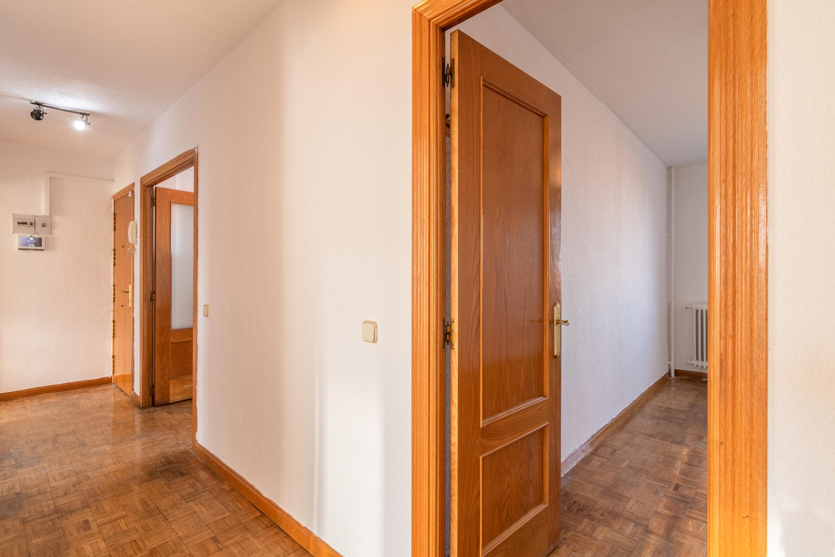 PISO EN VENTA EN CARABANCHEL