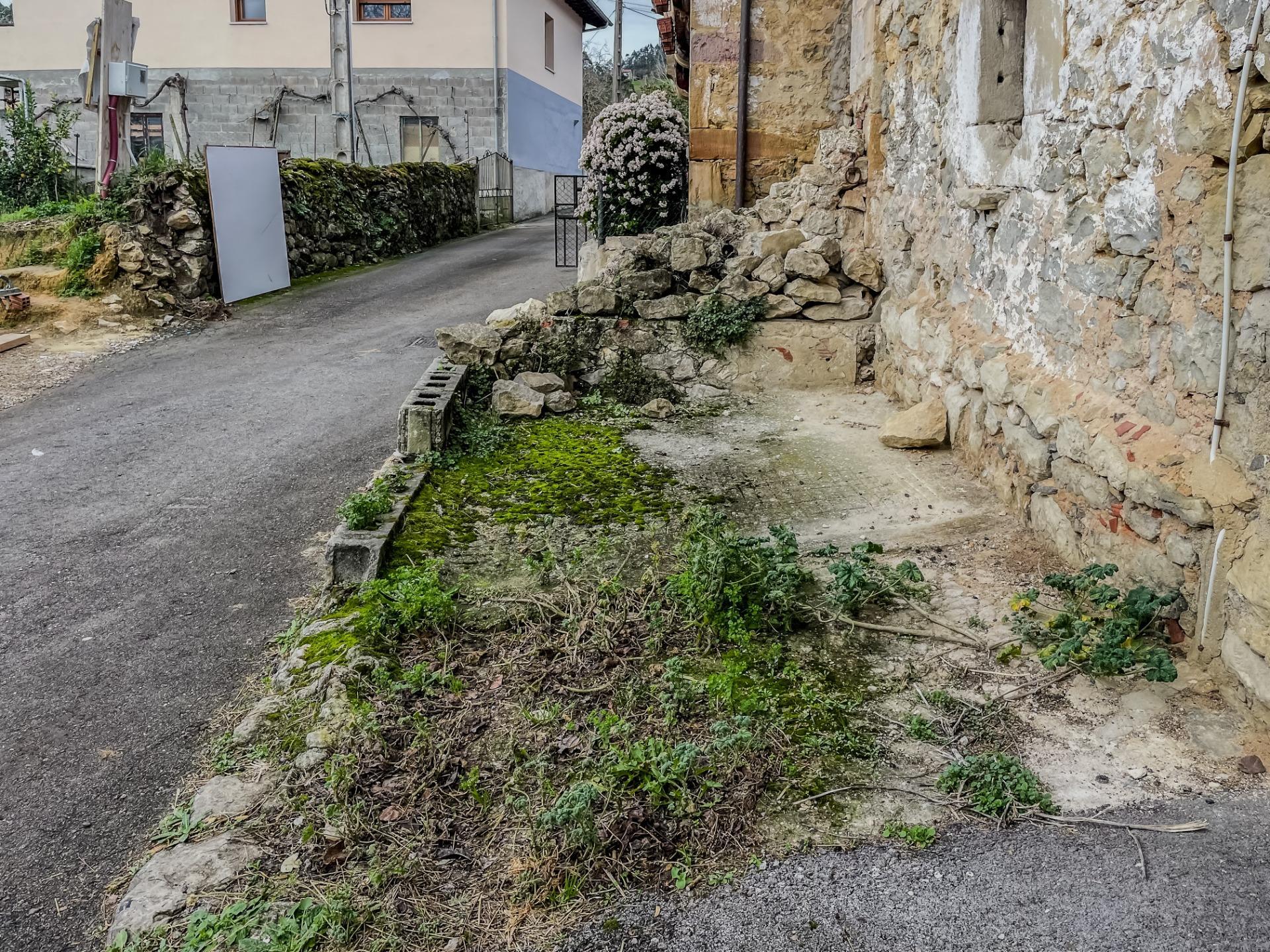 Casa de piedra para rehabilitar en plena naturaleza ? Valdáliga (Cantabria)