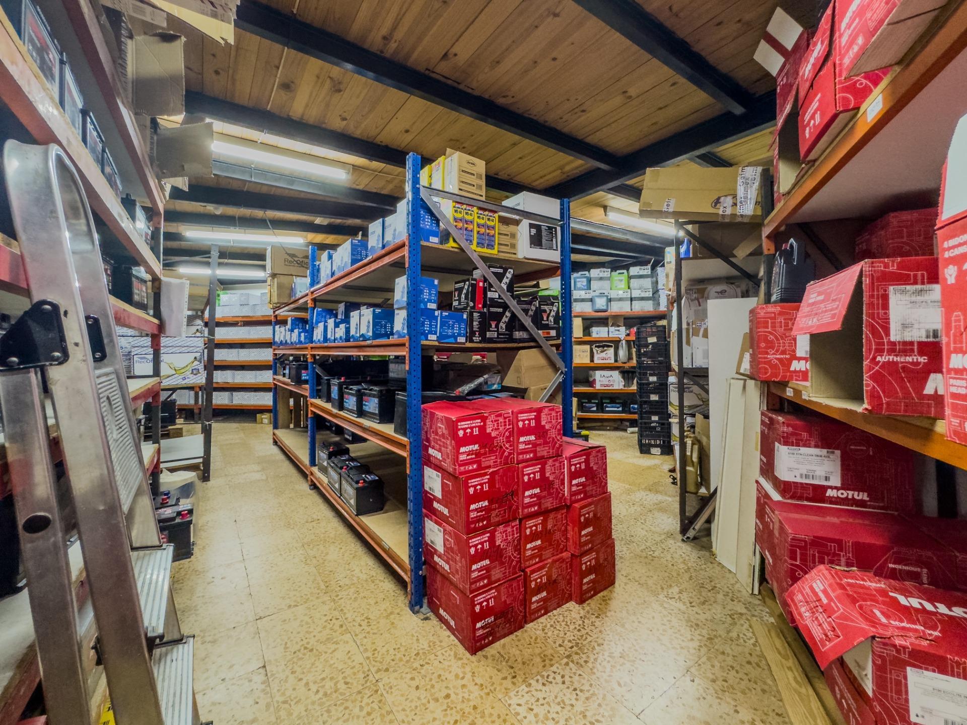 LOCAL COMERCIAL EN LA C/CAPITAN PALACIOS