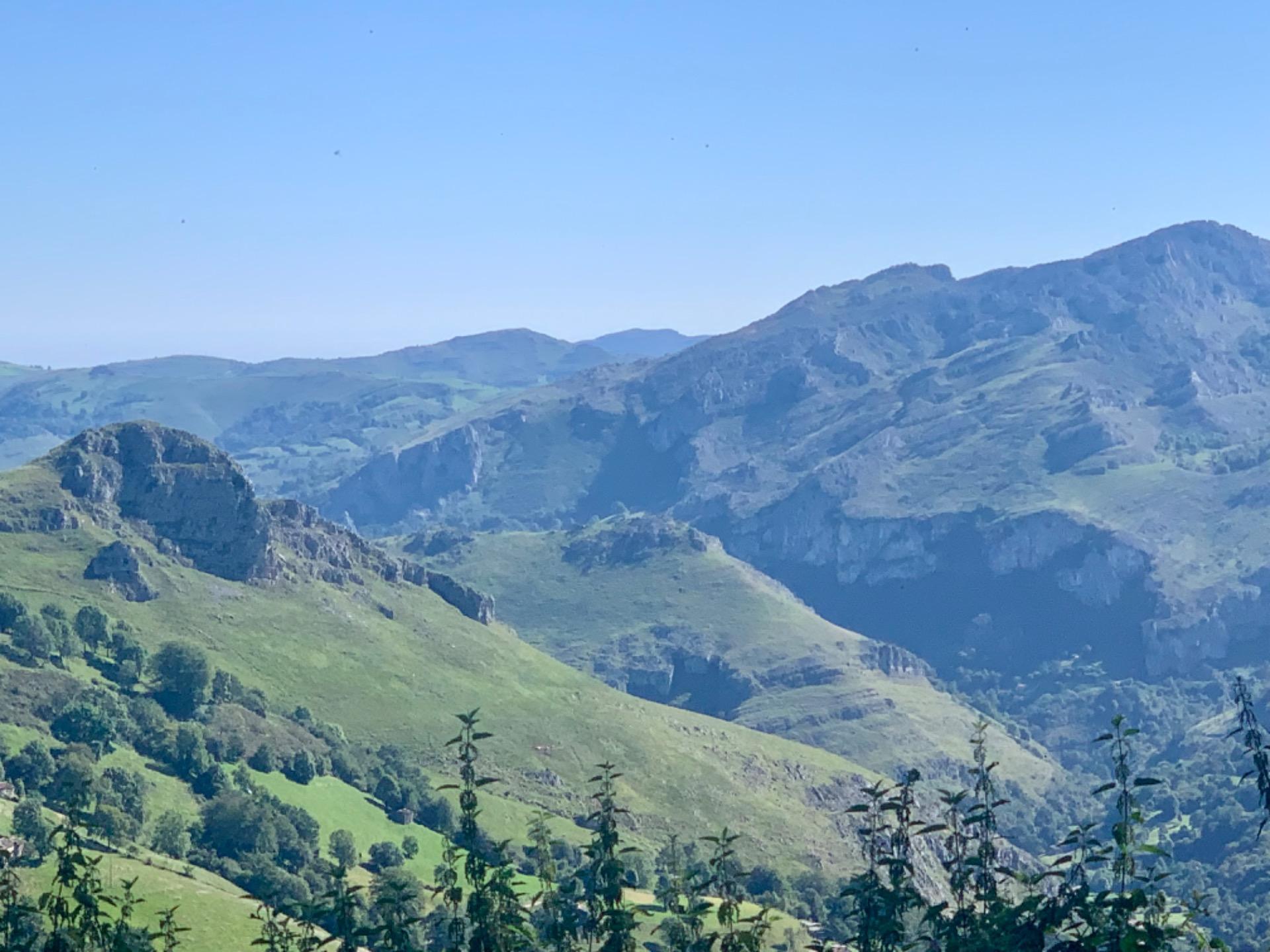 CABAÑA de Piedra Pasiega en San Roque Riomiera, Merilla
