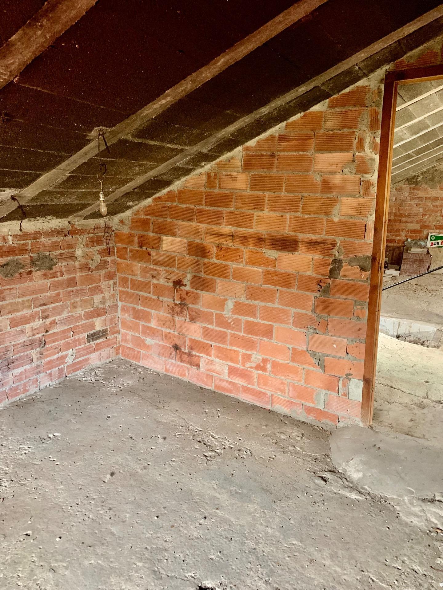 TRADICIONAL CASA A REHABILITAR DE 8 HABITACIONES EN VALLE DE LAS NAVAS + terreno 1116mtrs. urbano