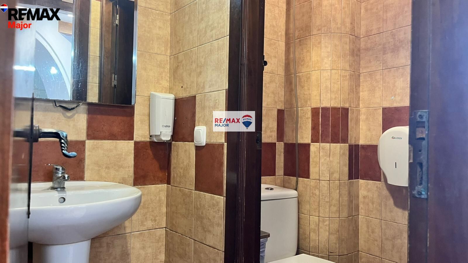 ¡TRASPASO DE NEGOCIO DE ÉXITO EN PUERTO ALCUDIA! ???