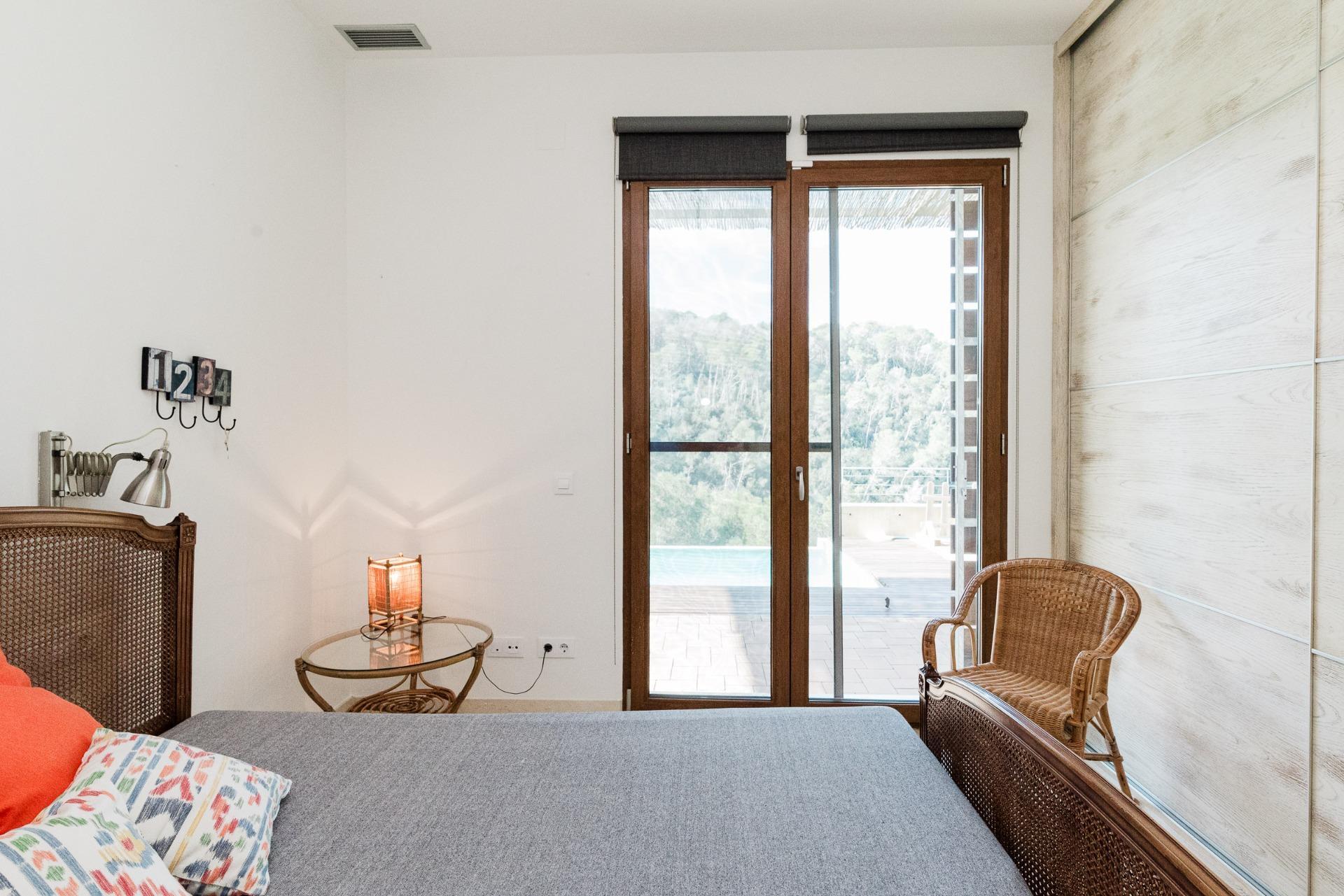 Chalet espectacular con vistas a la montaña en la Urbanización La Serreta (Rótova)