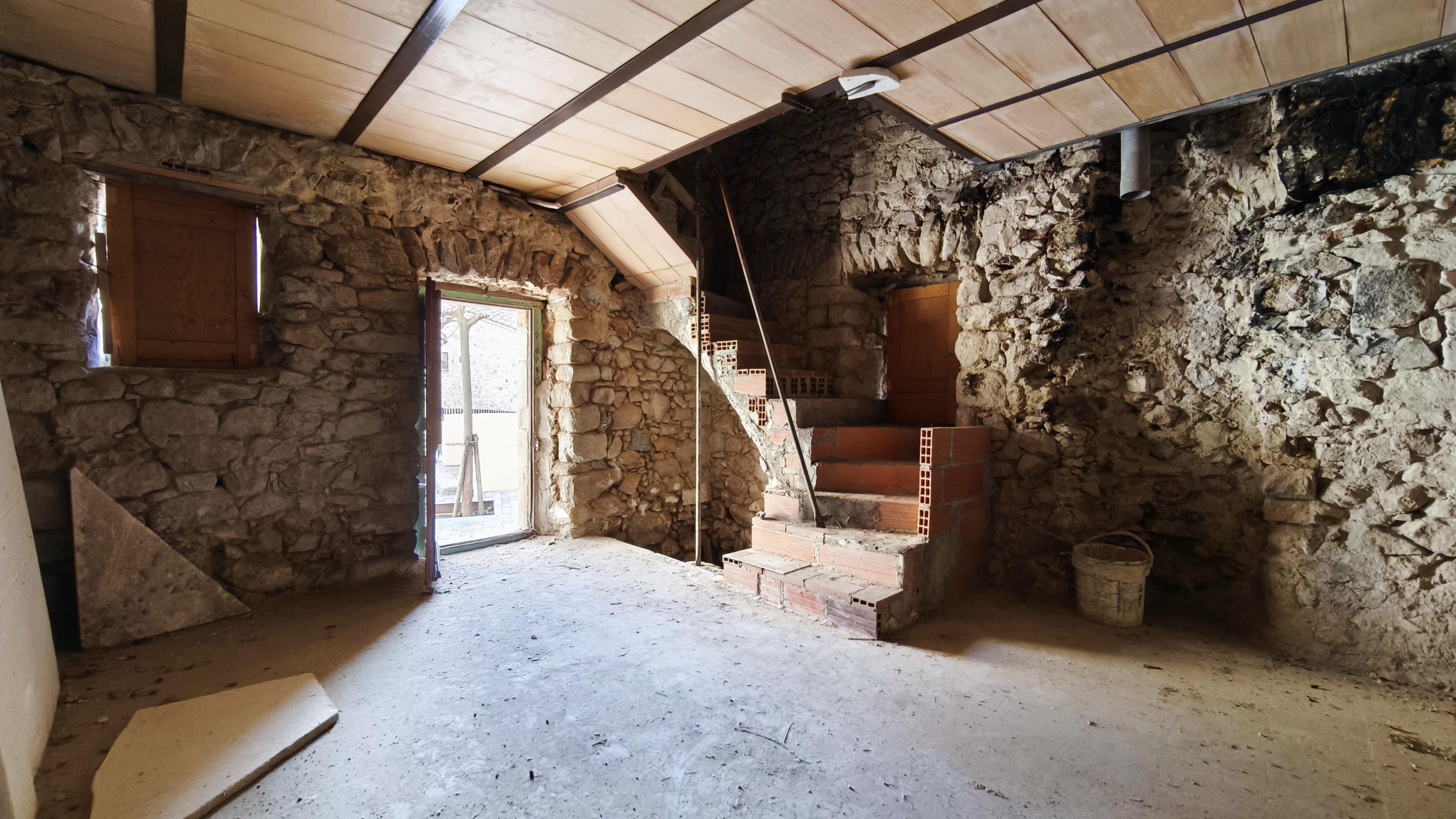 CASA PER REFORMAR A LA VAJOL