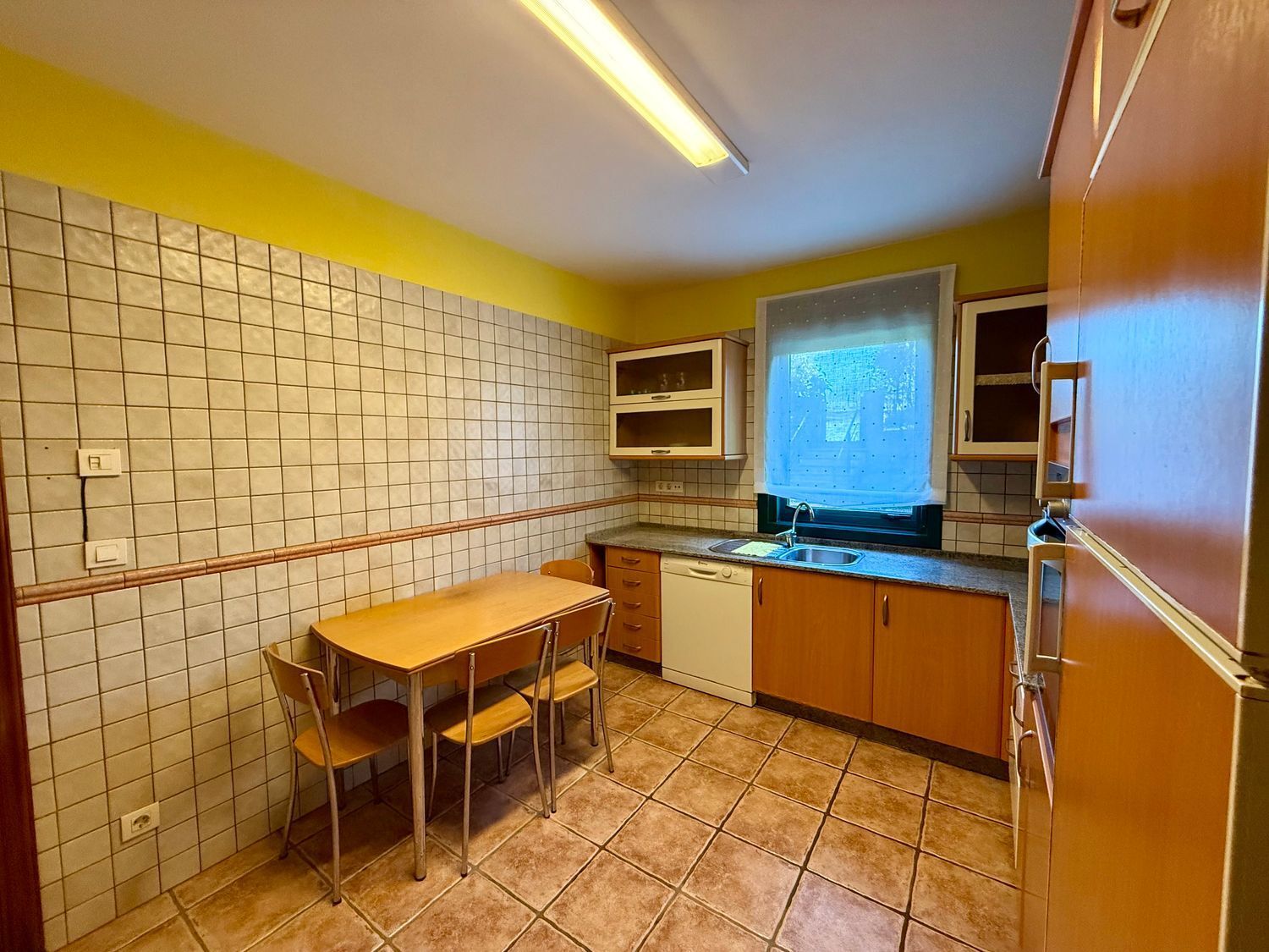 Casa en venta  Abegondo, A Coruña  18/88