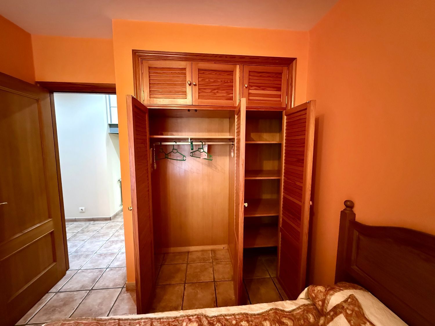 Casa en venta  Abegondo, A Coruña  42/88