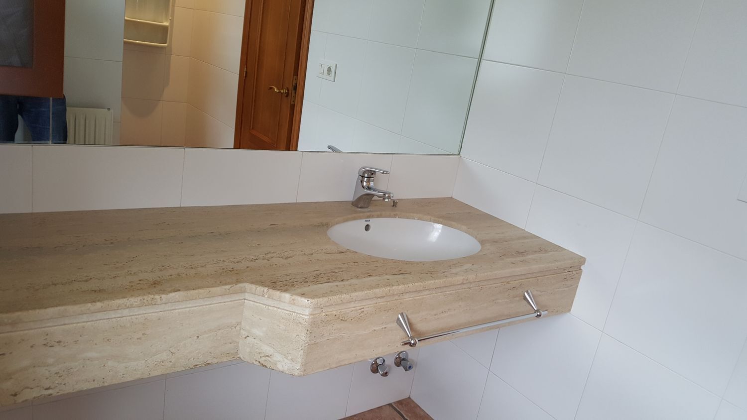 Casa en venta  Abegondo, A Coruña  44/88