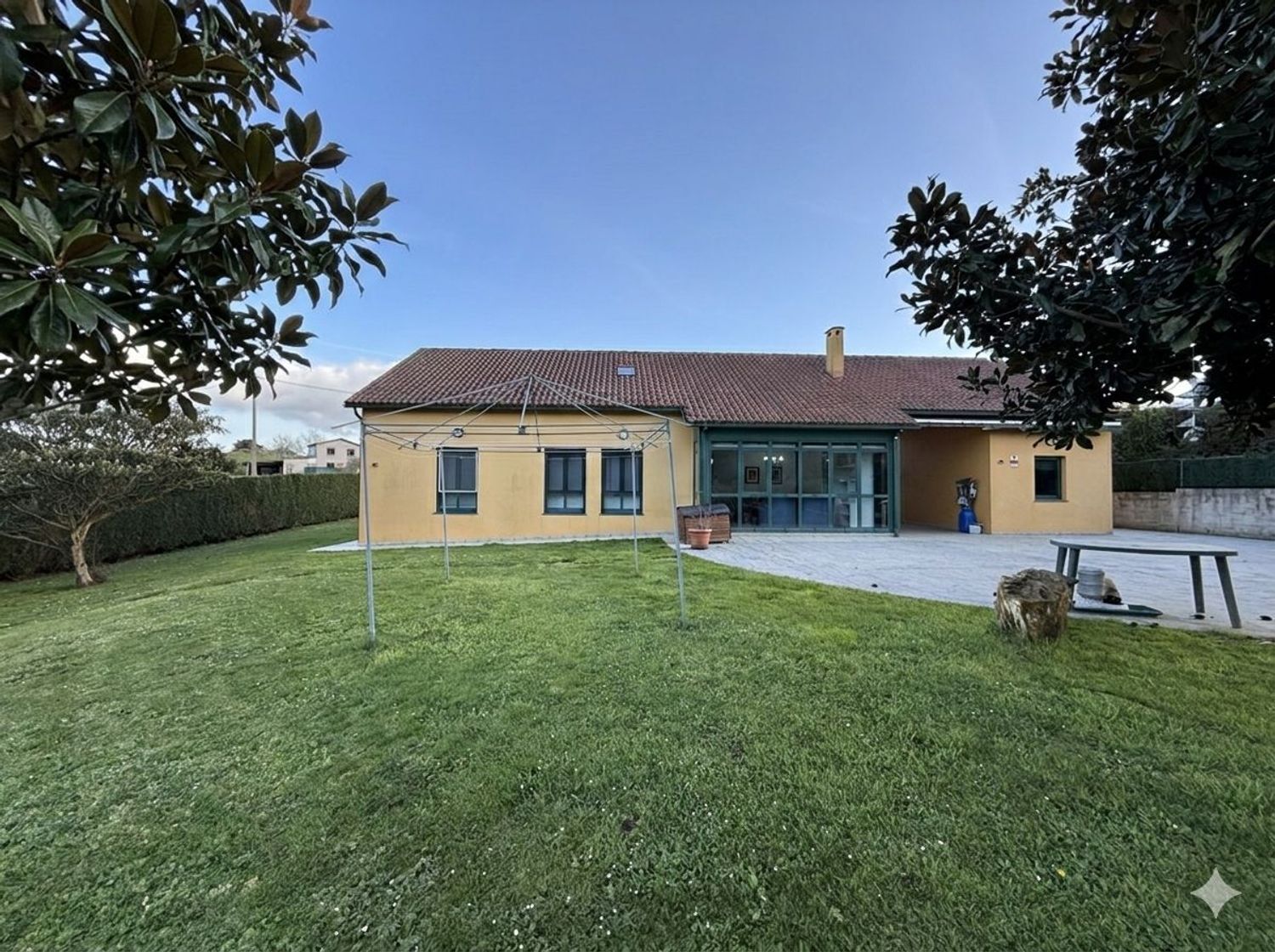 Casa en venta  Abegondo, A Coruña  70/88