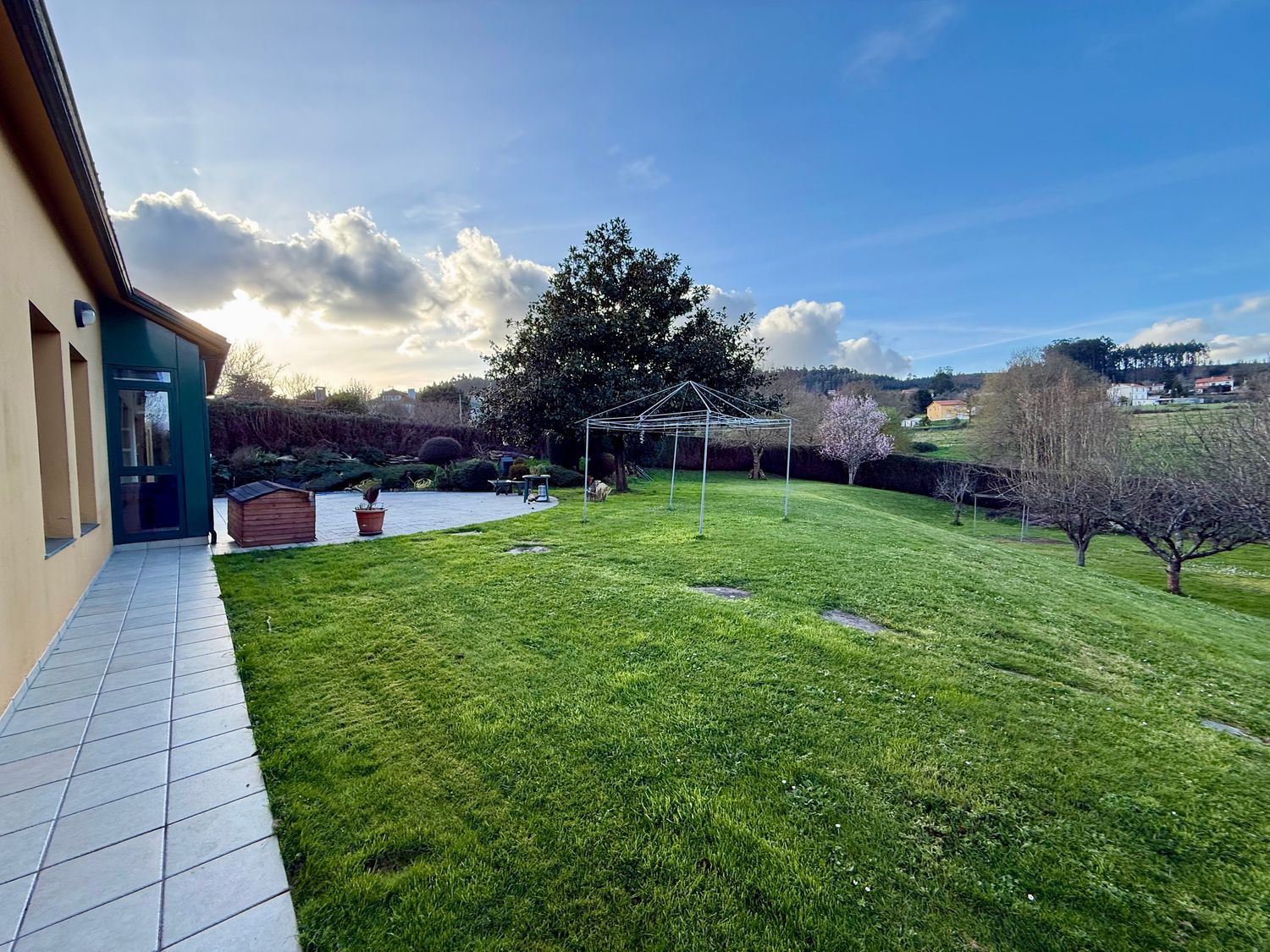 Casa en venta  Abegondo, A Coruña  72/88