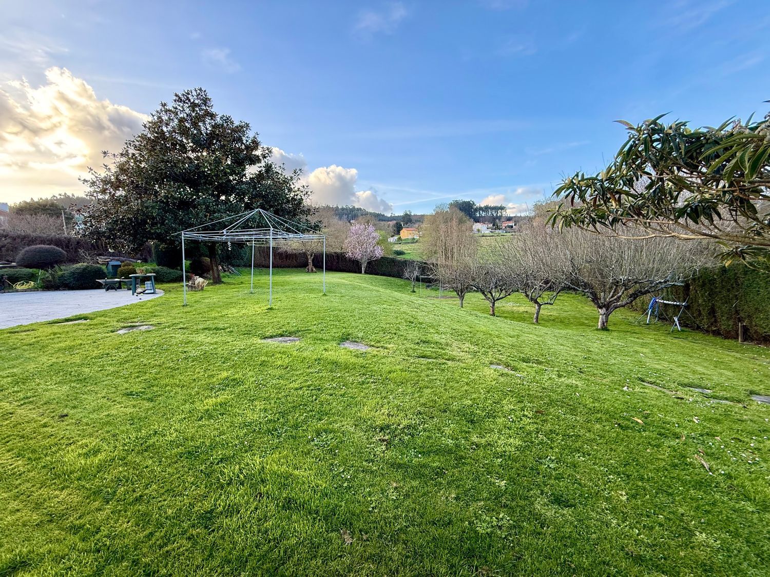 Casa en venta  Abegondo, A Coruña  73/88