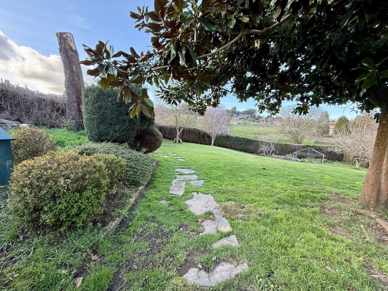 Casa en venta  Abegondo, A Coruña  86/88