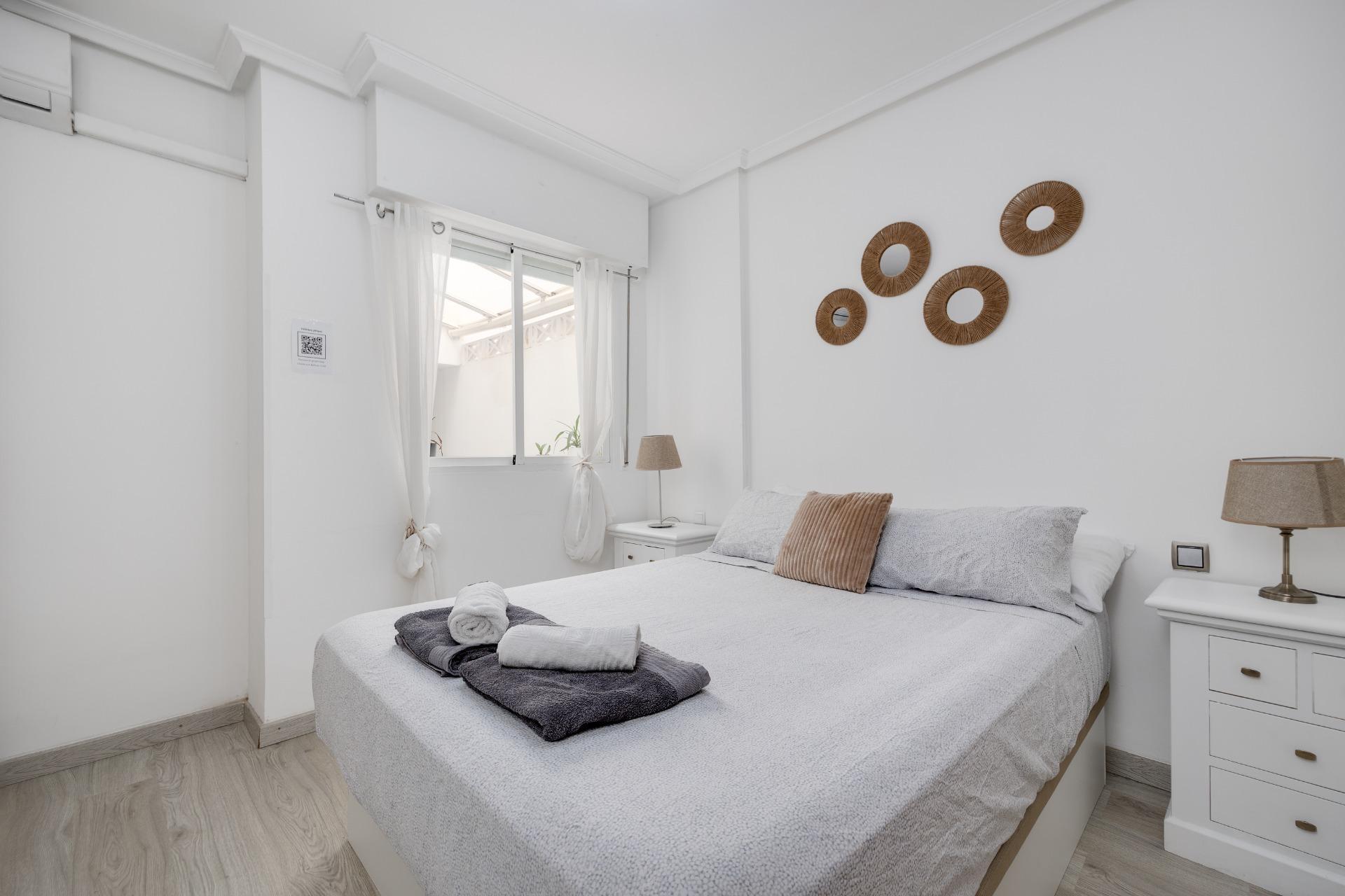 Pisos-Venta-Torrevieja-1935640-Foto-24