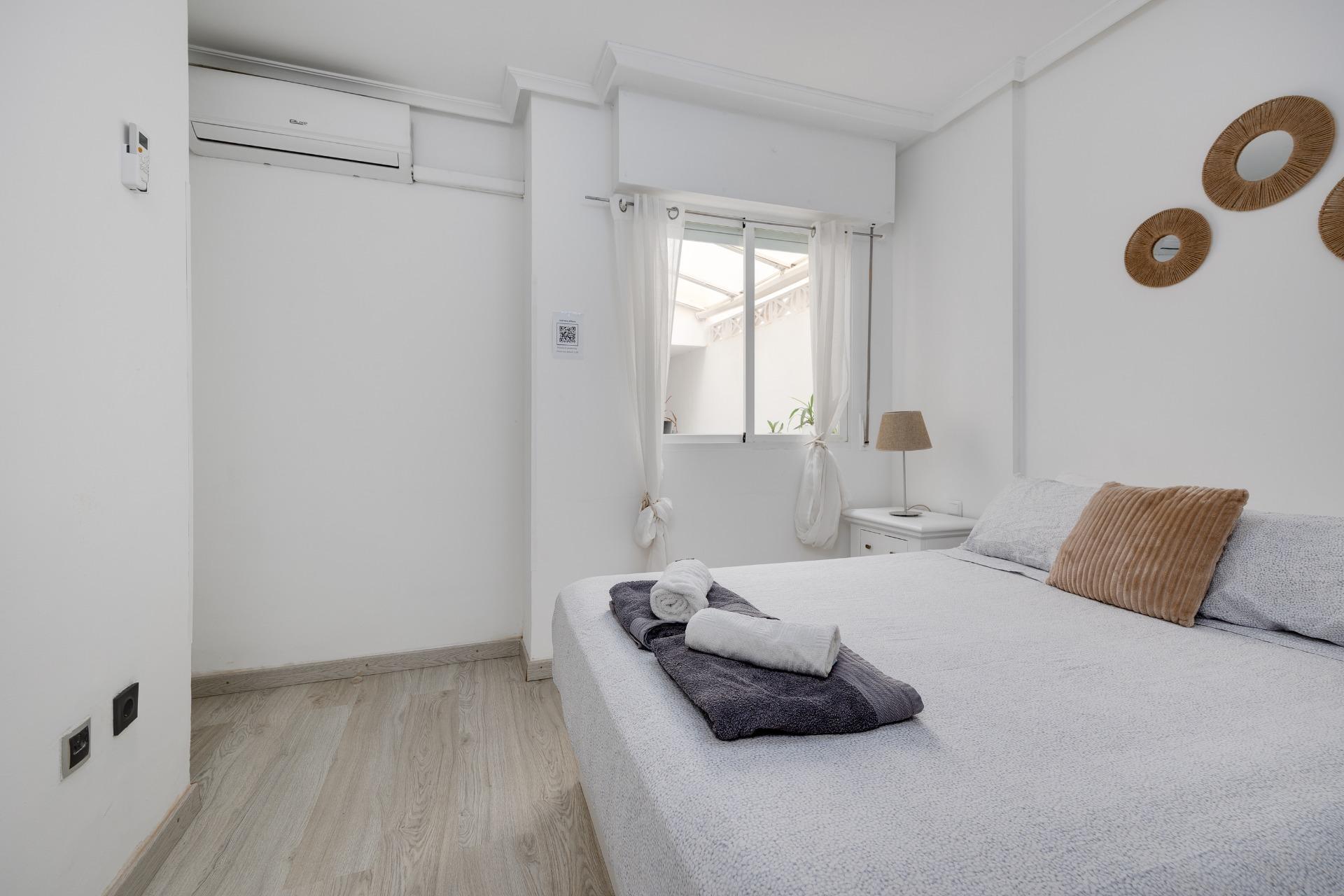 Pisos-Venta-Torrevieja-1935640-Foto-27