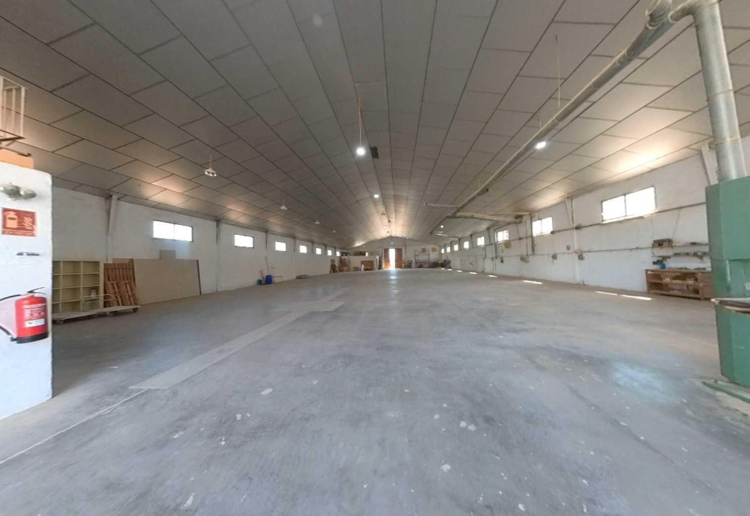 Naves-Venta-Vallada-1764839-Foto-2