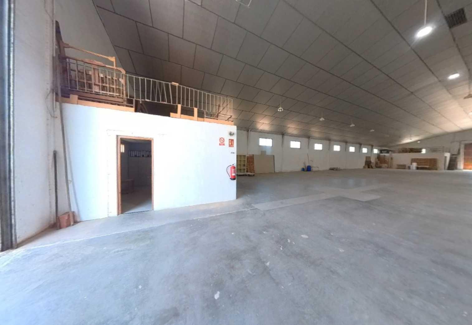 Naves-Venta-Vallada-1764839-Foto-6