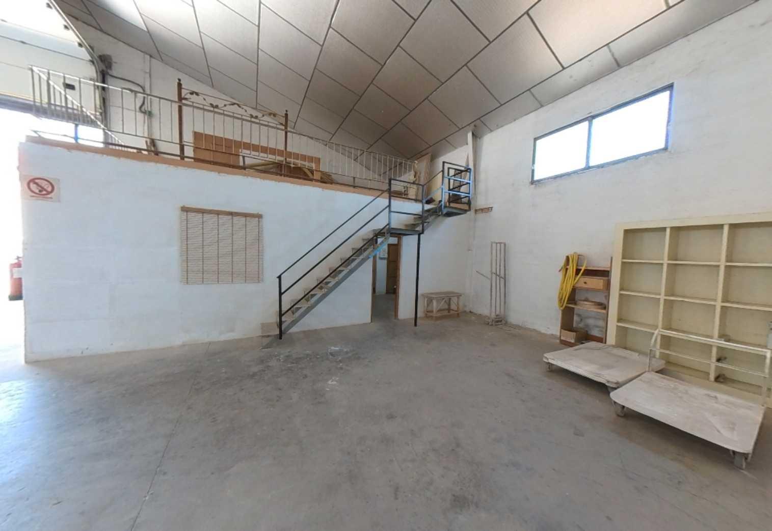 Naves-Venta-Vallada-1764839-Foto-19