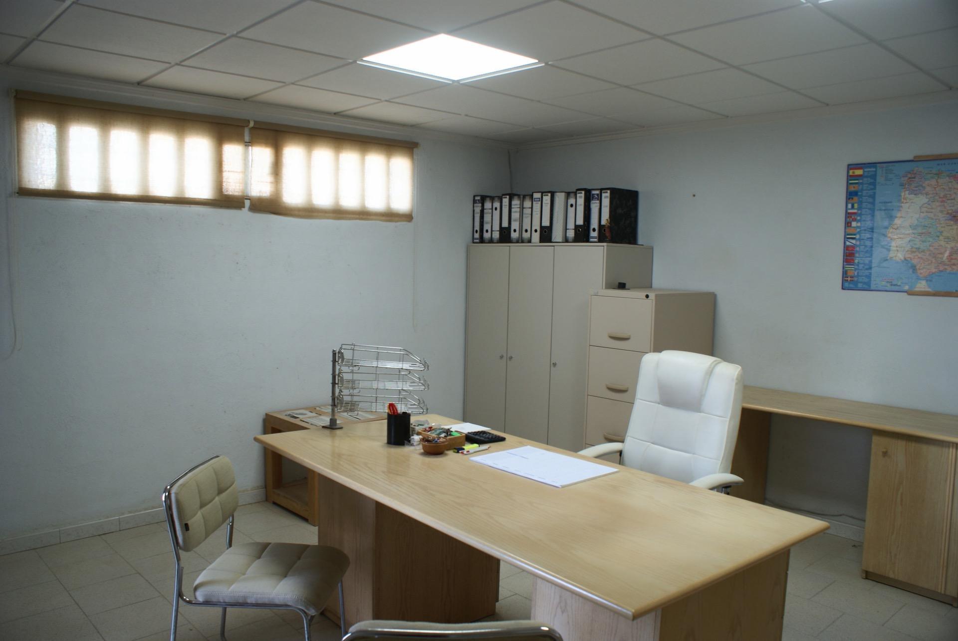 Naves-Venta-Vallada-1764839-Foto-21