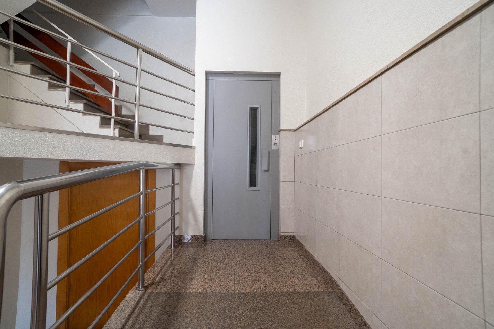 Pisos-Venta-Torrelavega-2143138-Foto-11