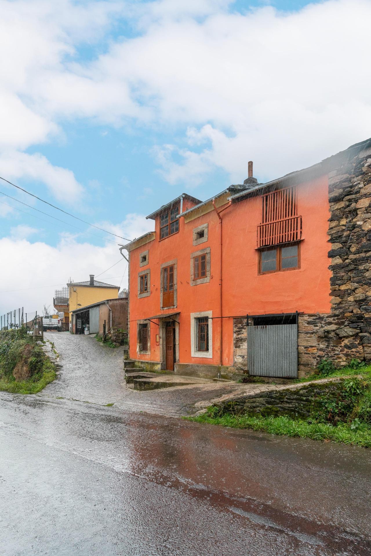 Casa en venta  calle PEIRONES, 36, Asturias  1/1