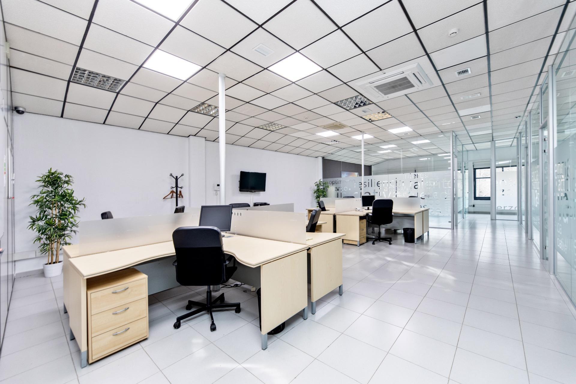 Naves-Venta-San SebastiÃ¡n de los Reyes-2150242-Foto-4