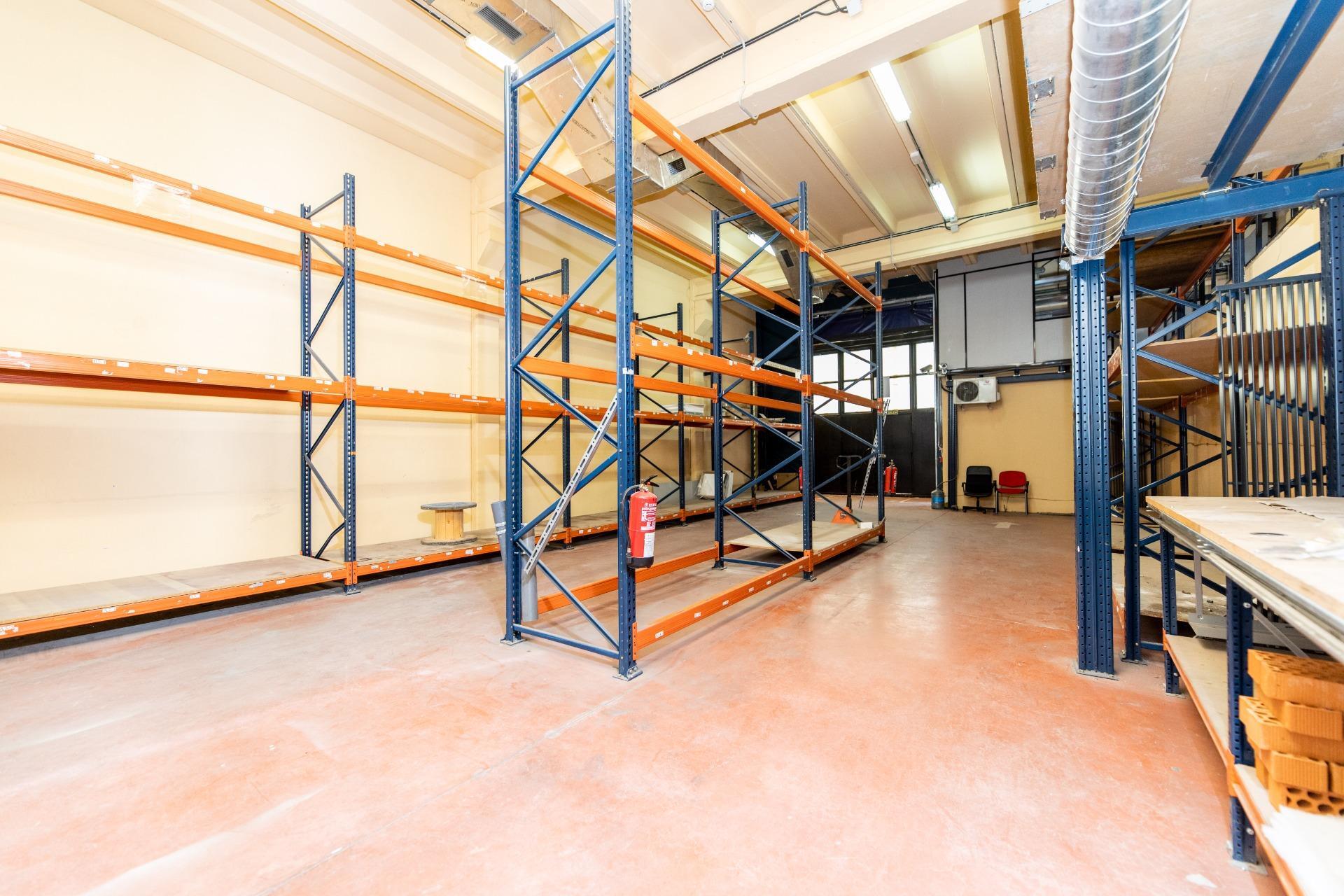 Naves-Venta-San SebastiÃ¡n de los Reyes-2150242-Foto-23