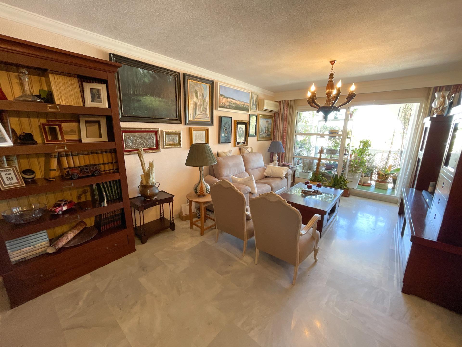 Pisos-Venta-VÃ©lez-MÃ¡laga-2106618-Foto-2