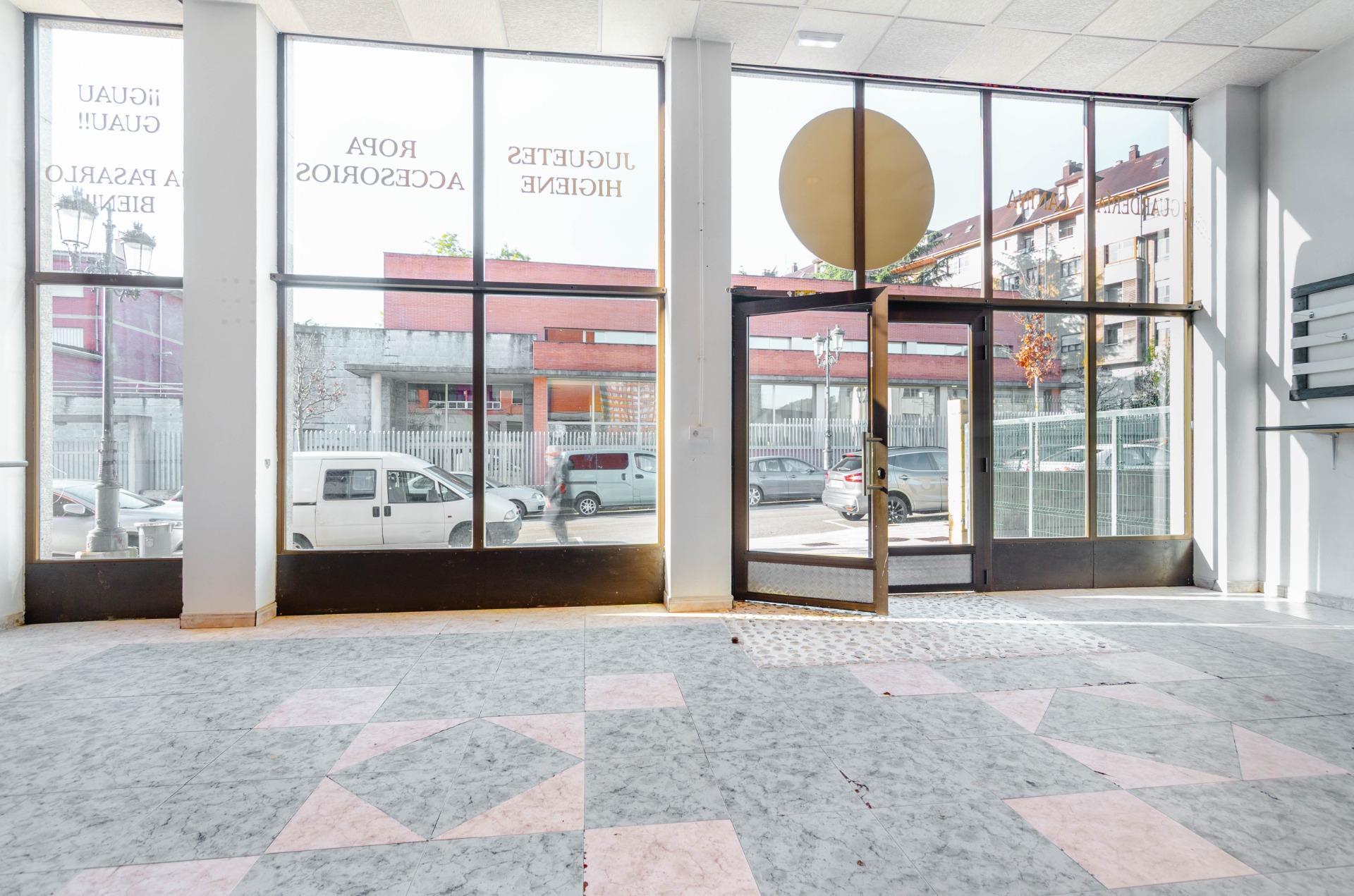 Negocios-Venta-Oviedo-2033150-Foto-2