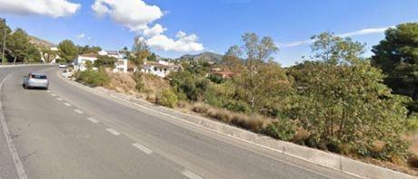S-10, tiene aprobado definitivamente un Estudio de Detalle (ED. 339) “Cielo Mijas” con fecha 27 de abril de 2007; las ordenanzas para la edificación son las denominadas ADS-2 (zona de viviendas adosadas, subtipo 2)