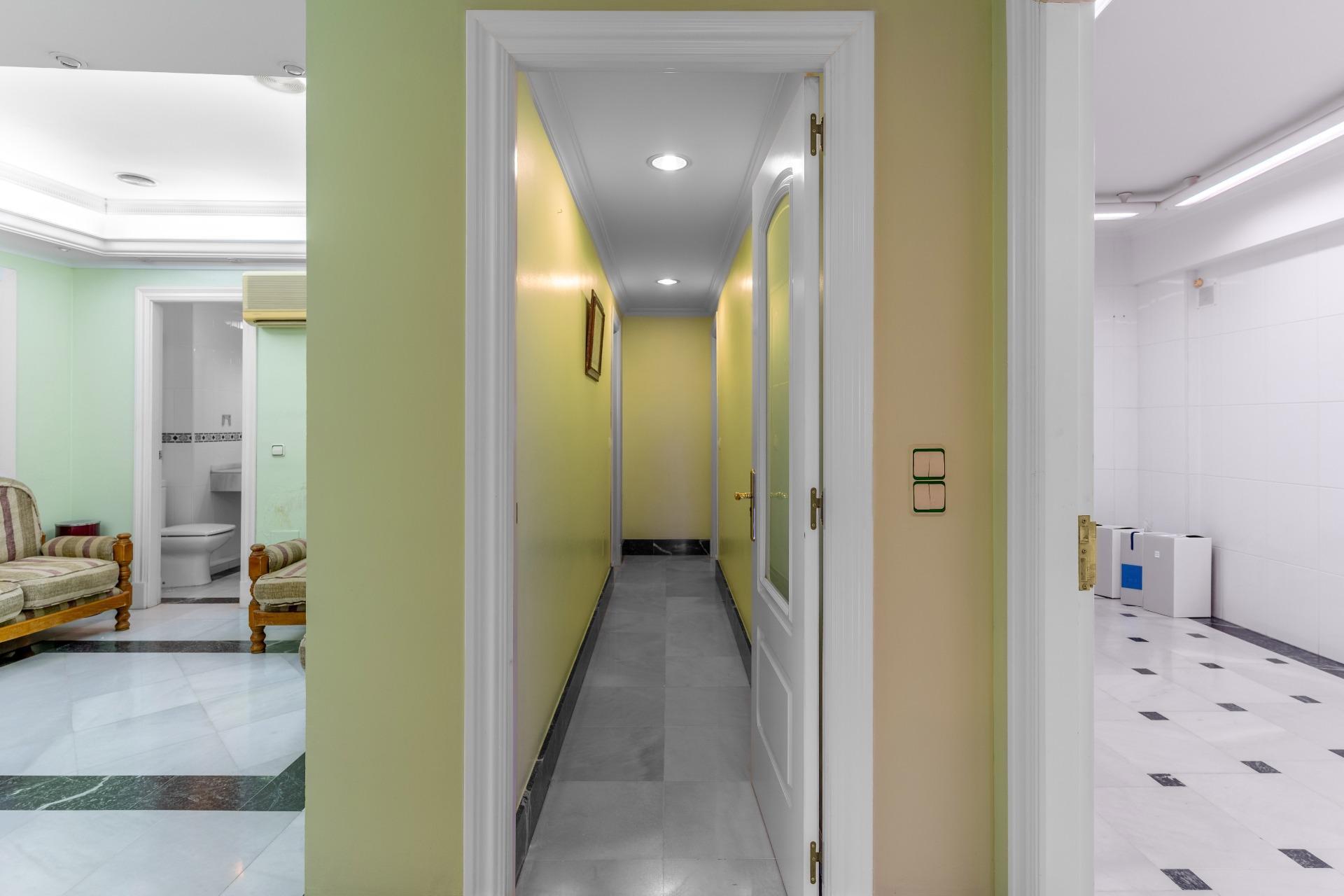 Oficinas-Venta-AlmerÃ­a-2151348-Foto-34