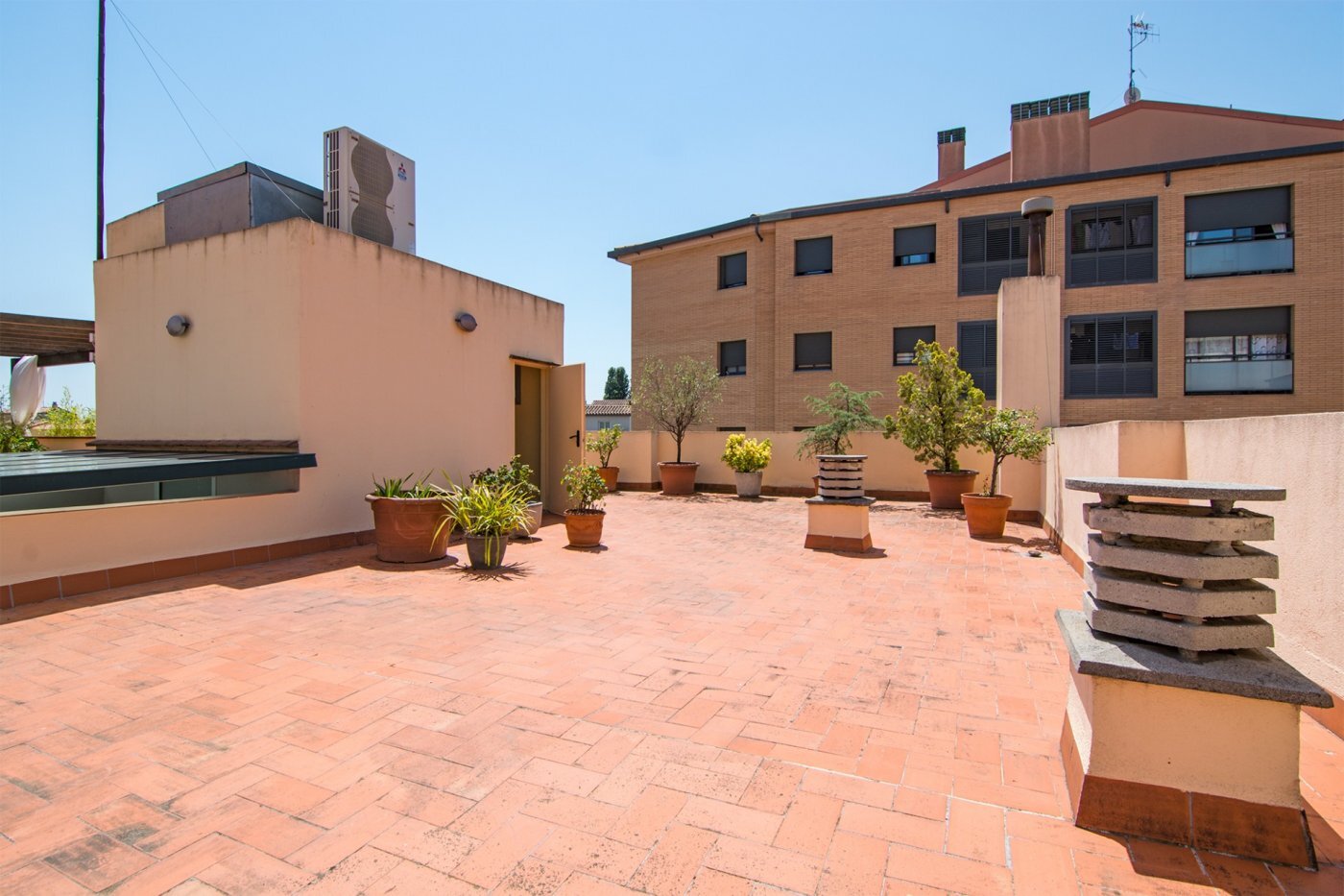 CASA EN EL EIXAMPLE DE FIGUERES