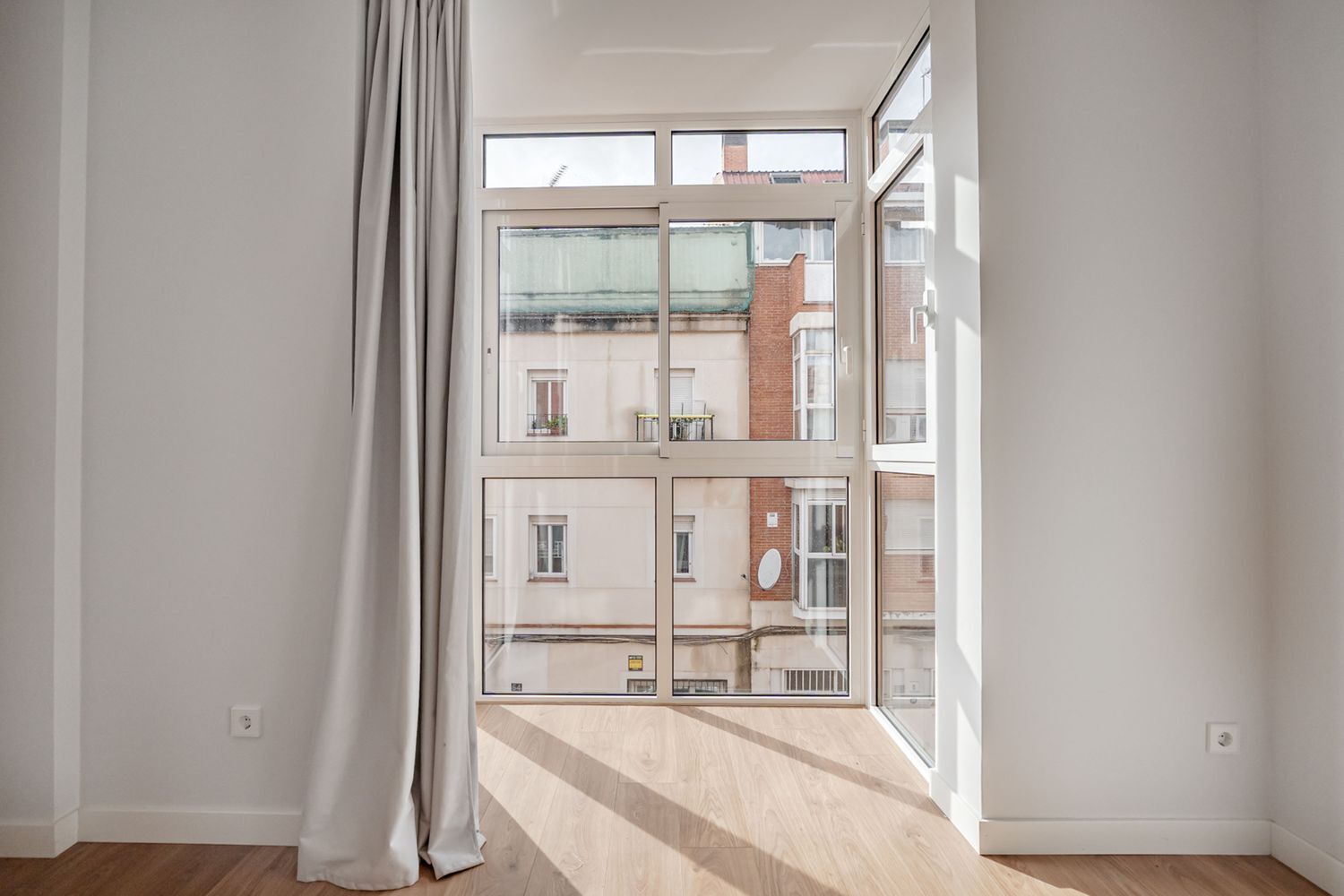 Edificios-Venta-Madrid-2041023-Foto-12