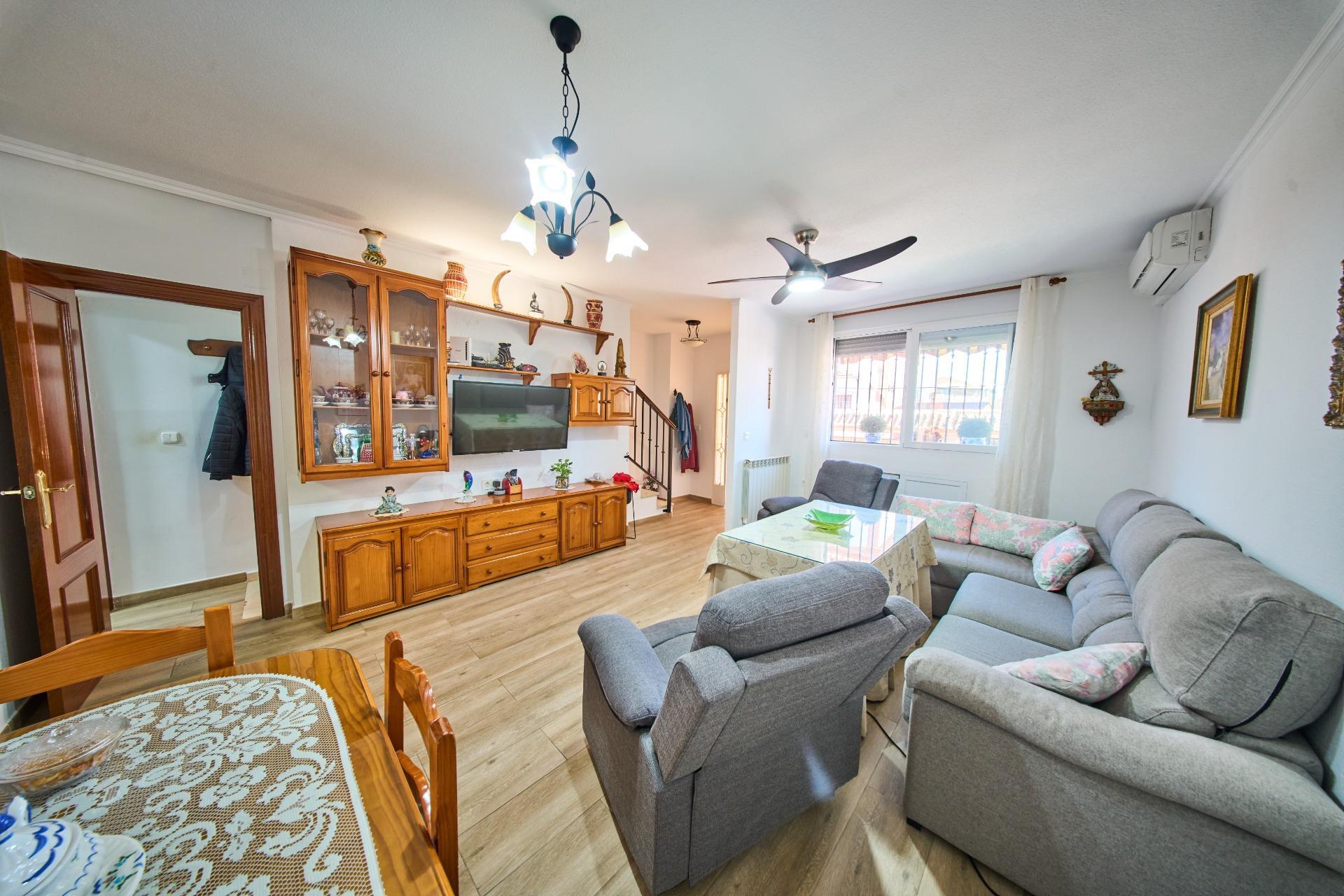 Casa en venta  calle VEGA, La Zubia, Granada  1/46