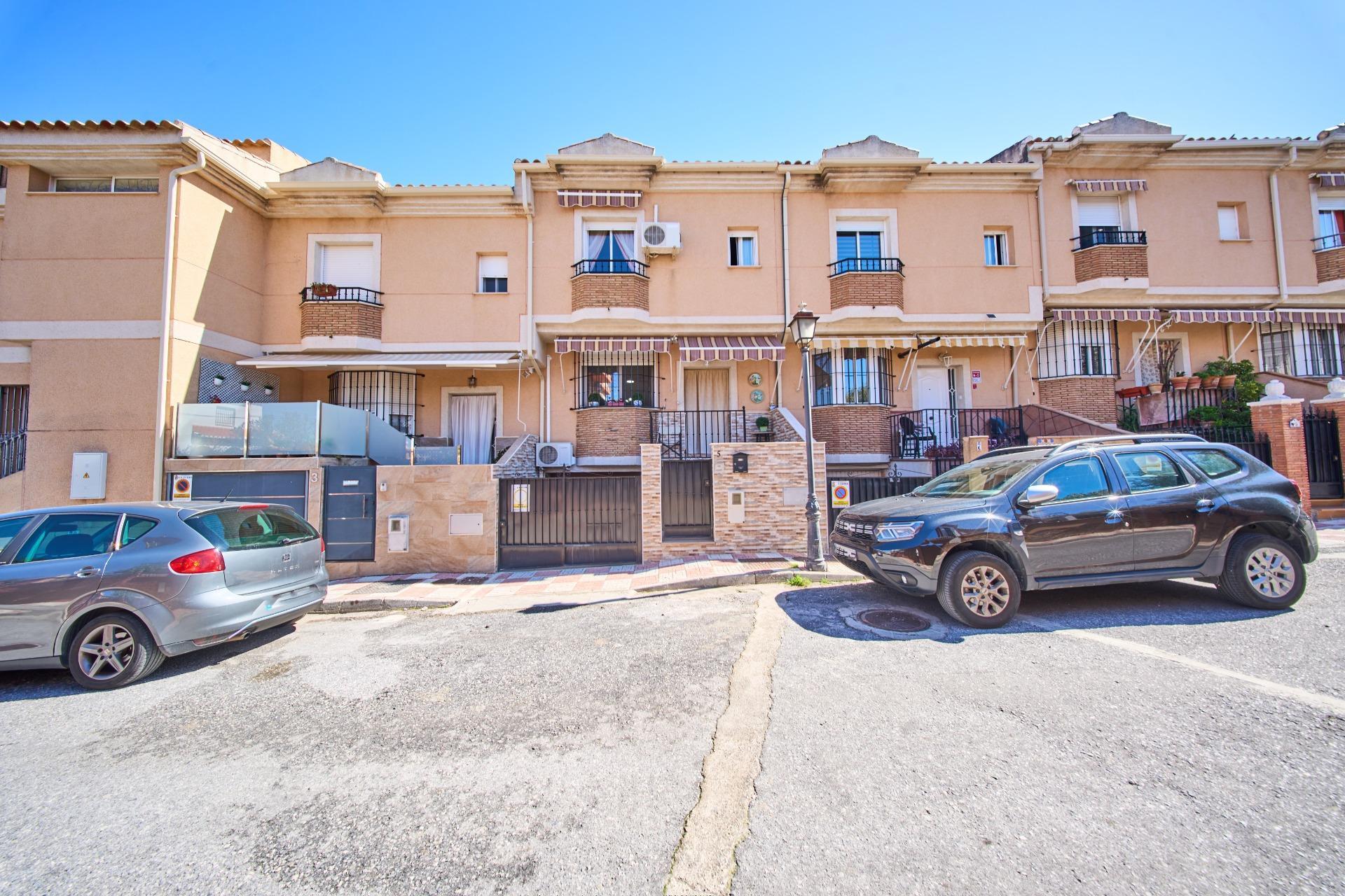 Casa en venta  calle VEGA, La Zubia, Granada  6/46