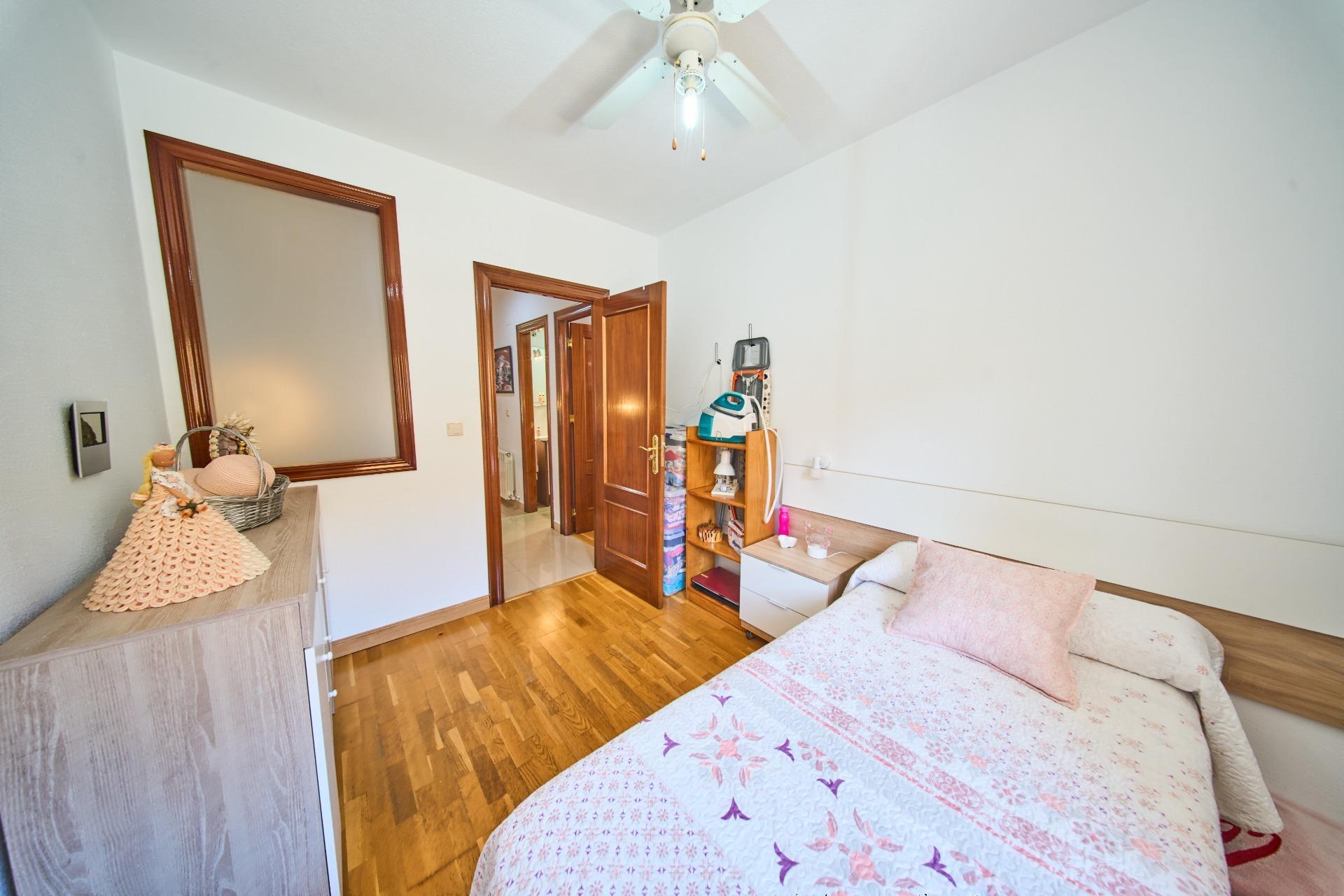 Casa en venta  calle VEGA, La Zubia, Granada  22/46