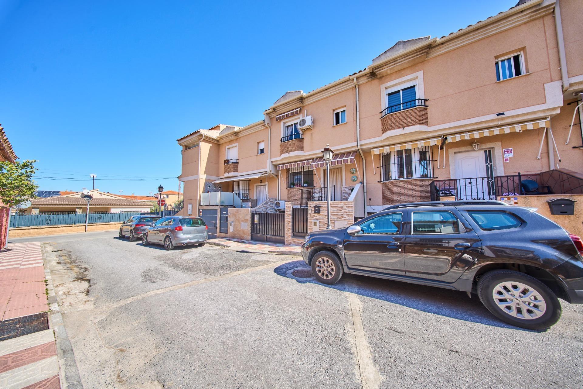 Casa en venta  calle VEGA, La Zubia, Granada  43/46