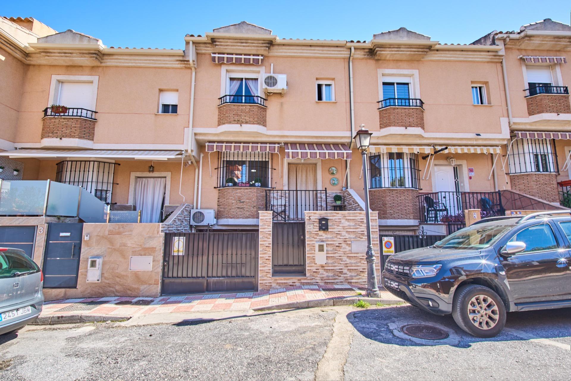 Casa en venta  calle VEGA, La Zubia, Granada  46/46