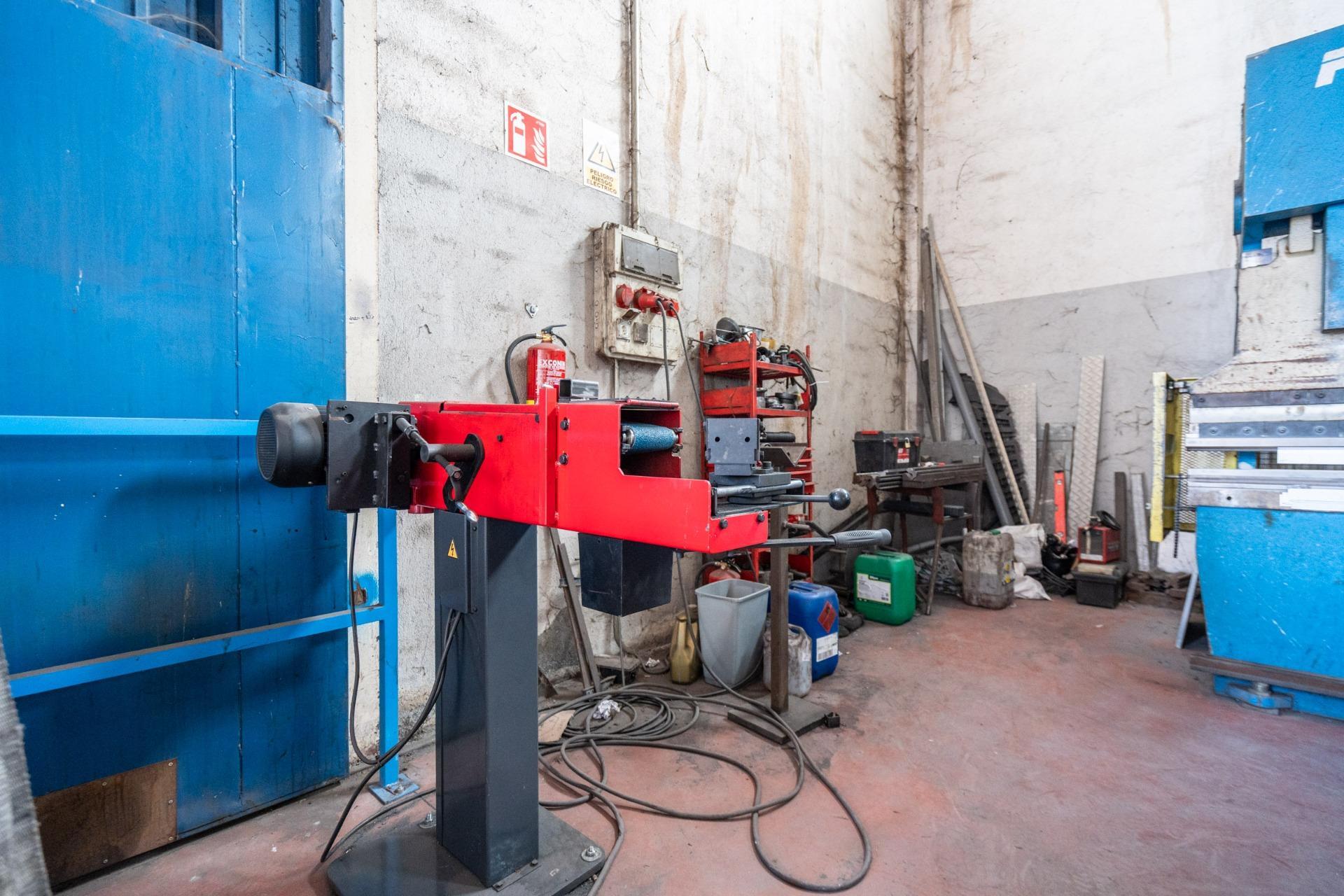 Naves-Venta-GriÃ±Ã³n-2091308-Foto-11