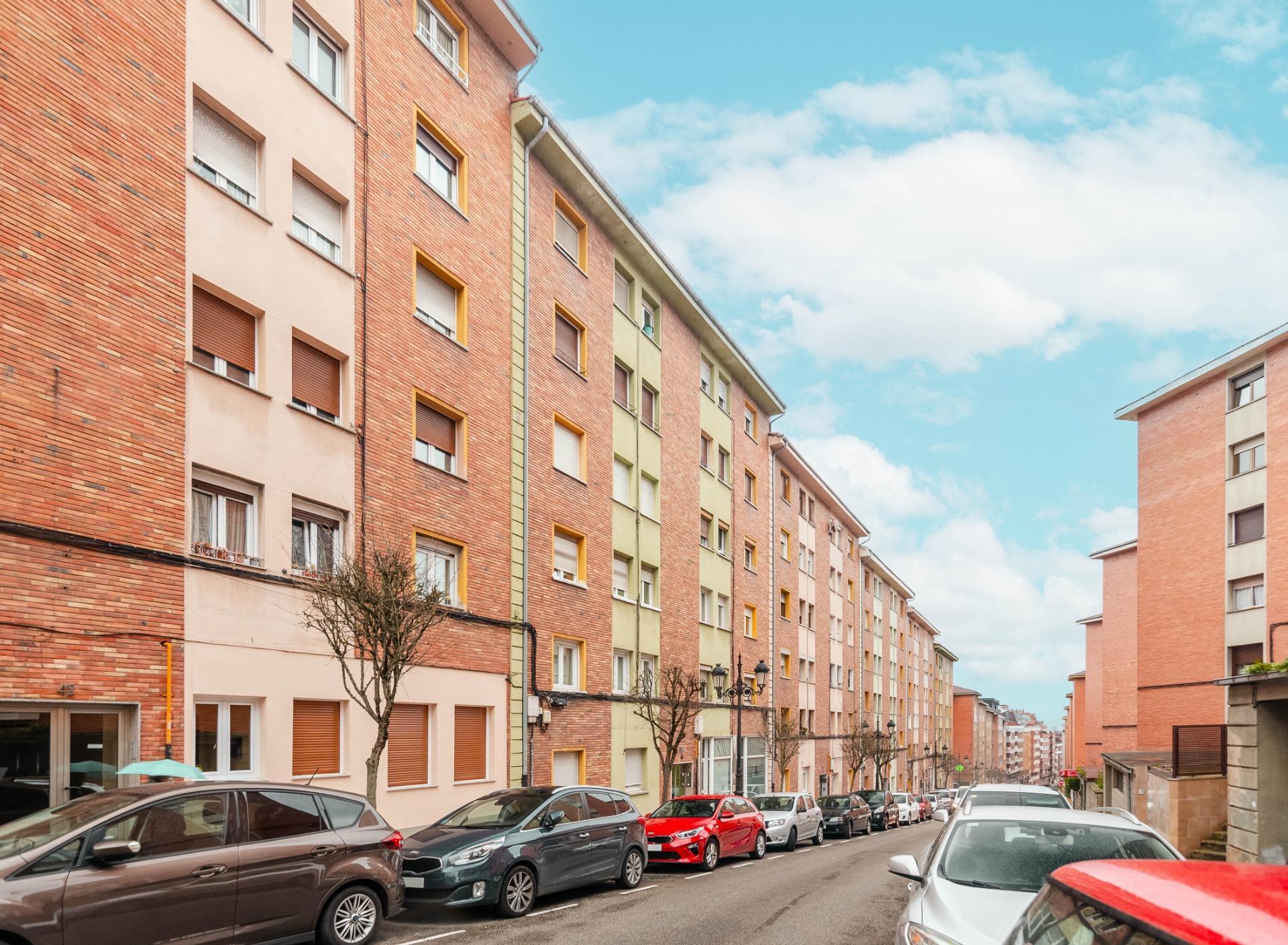 Pisos-Venta-Oviedo-2177614-Foto-2