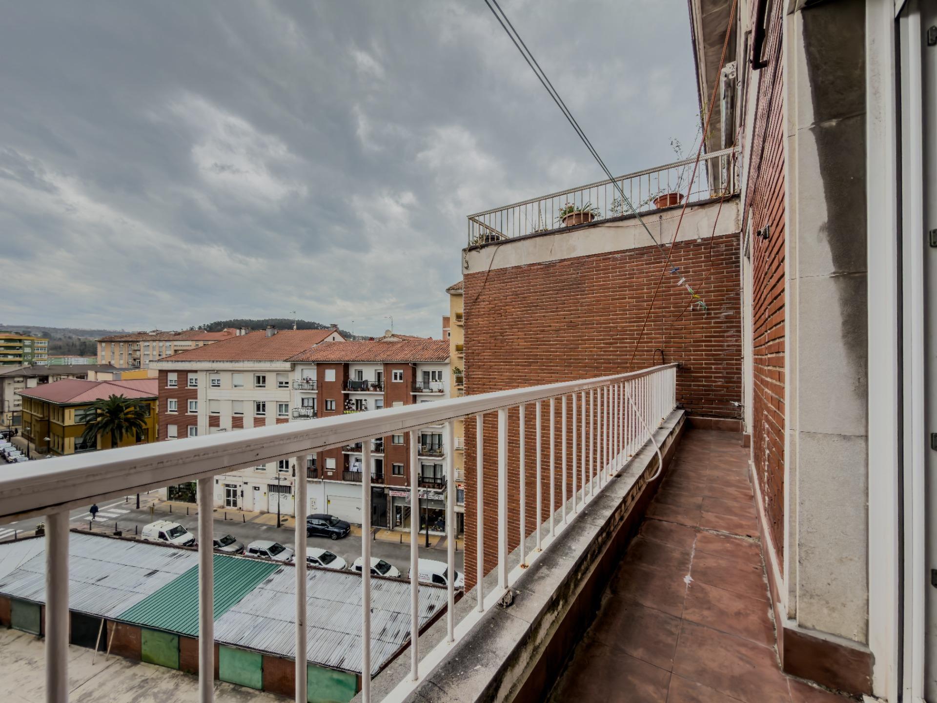 Pisos-Venta-Torrelavega-2177791-Foto-18