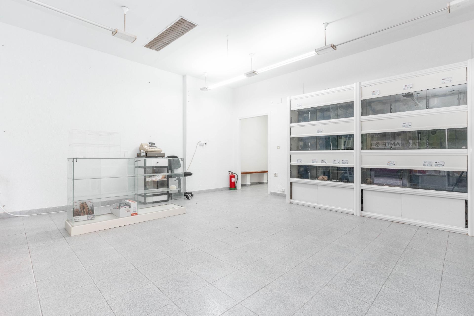 Negocios-Venta-Mieres-2010221-Foto-4