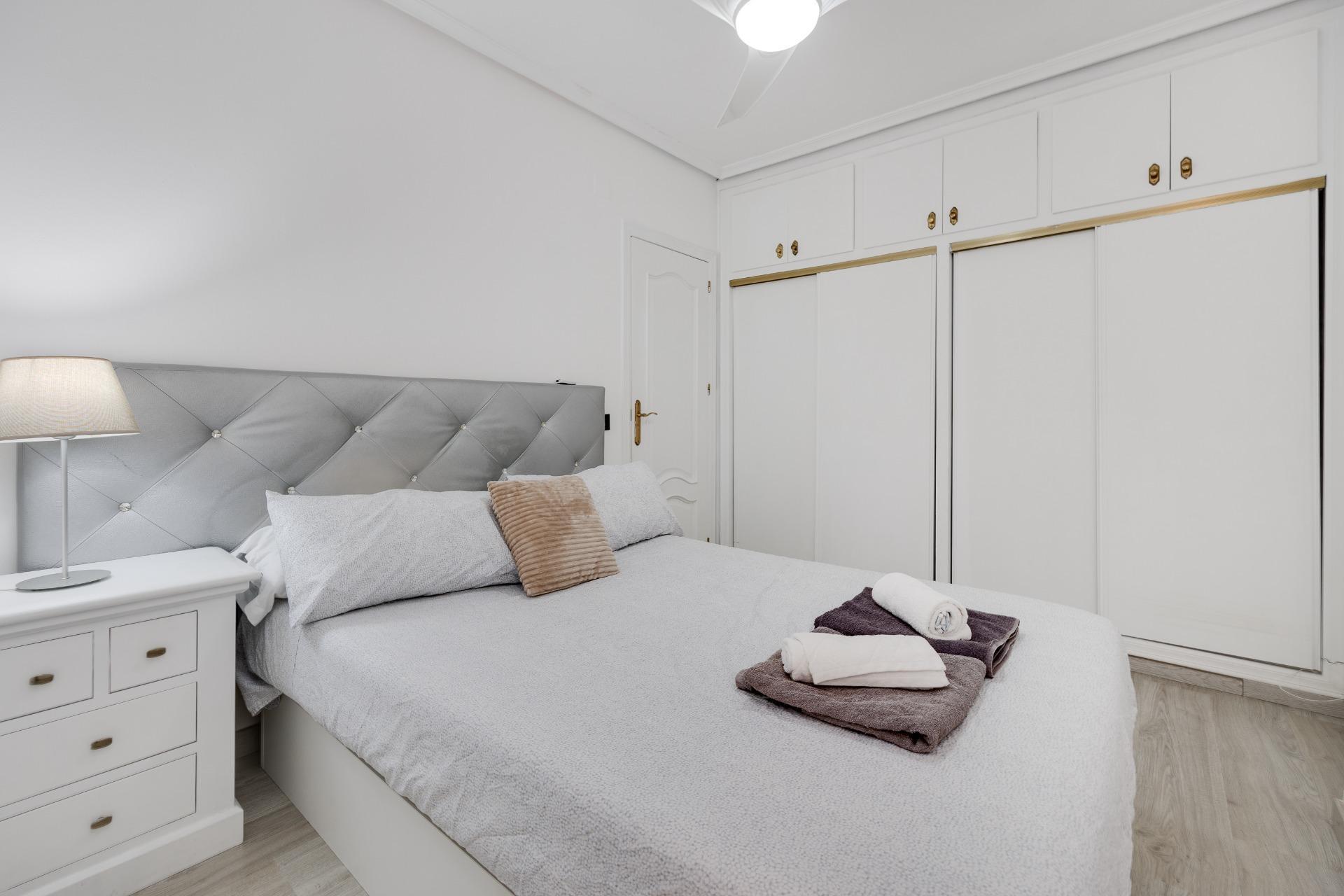 Pisos-Venta-Torrevieja-1935640-Foto-16