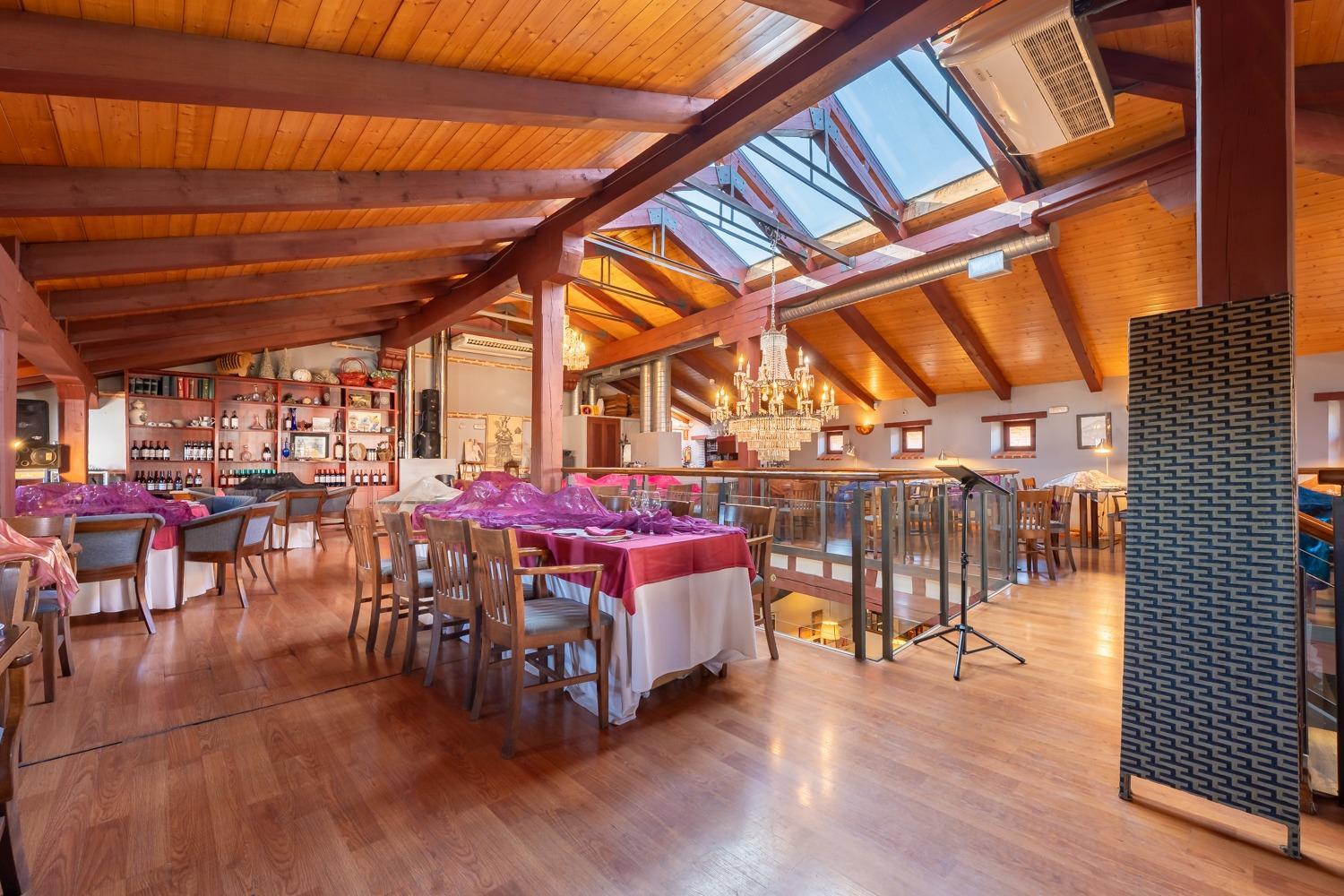 Edificios-Venta-Torrelaguna-2200197-Foto-13