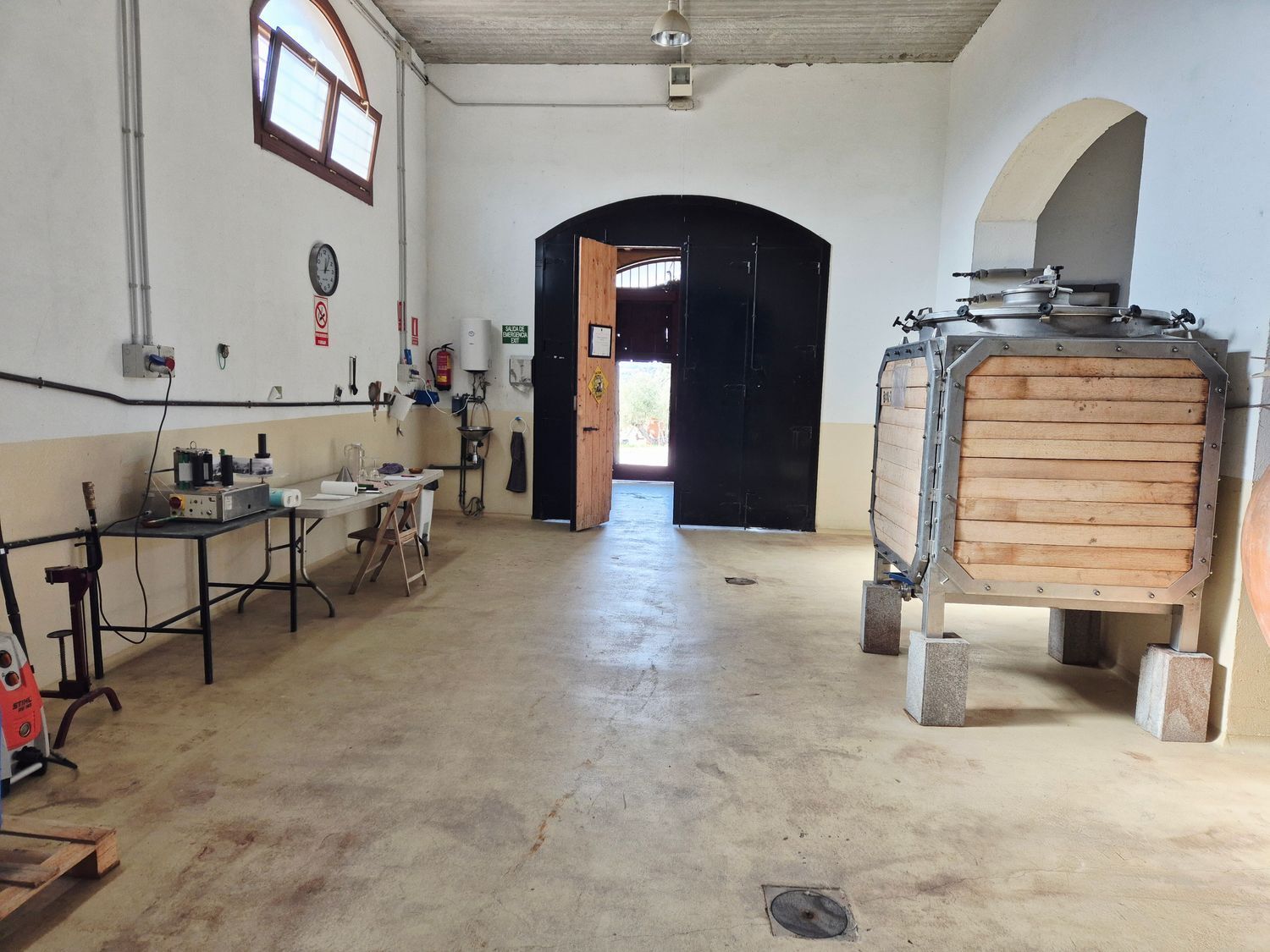 Edificio en venta, Navaluenga