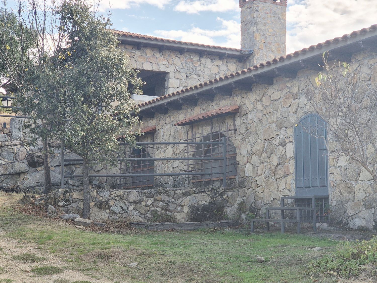 Edificio en venta, Navaluenga