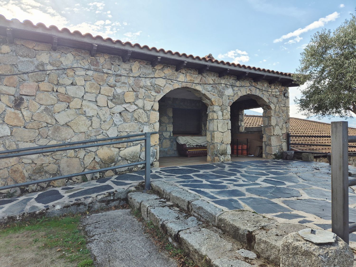 Edificio en venta, Navaluenga