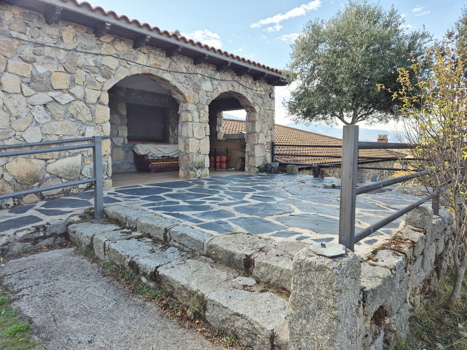 Edificio en venta, Navaluenga