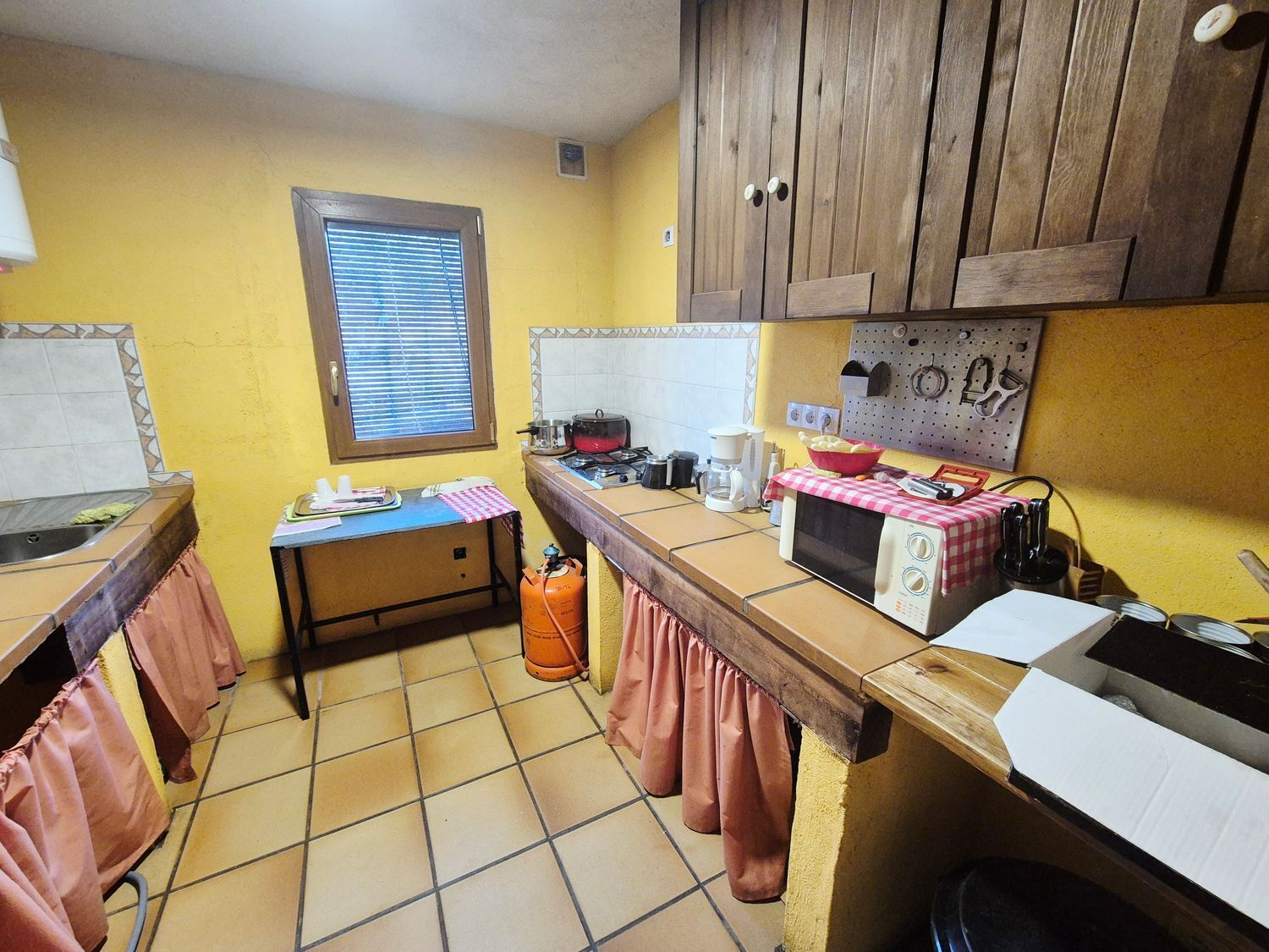 Edificio en venta, Navaluenga